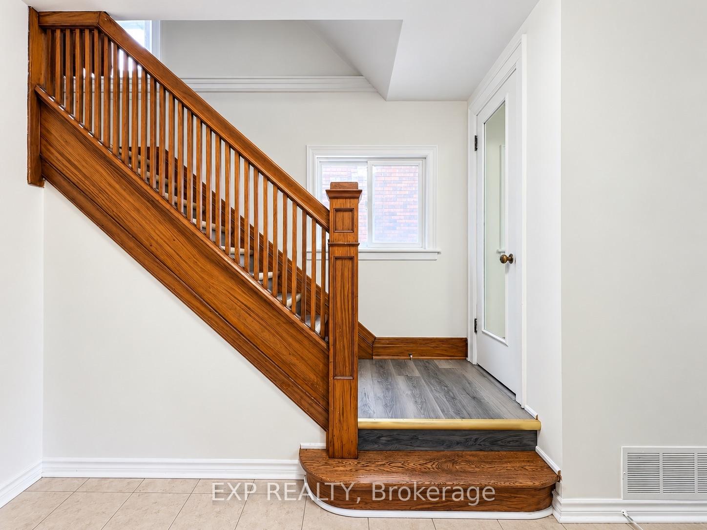Photo 18 of 4883 Simcoe Street, Niagara Falls, Cherrywood — HOMEH