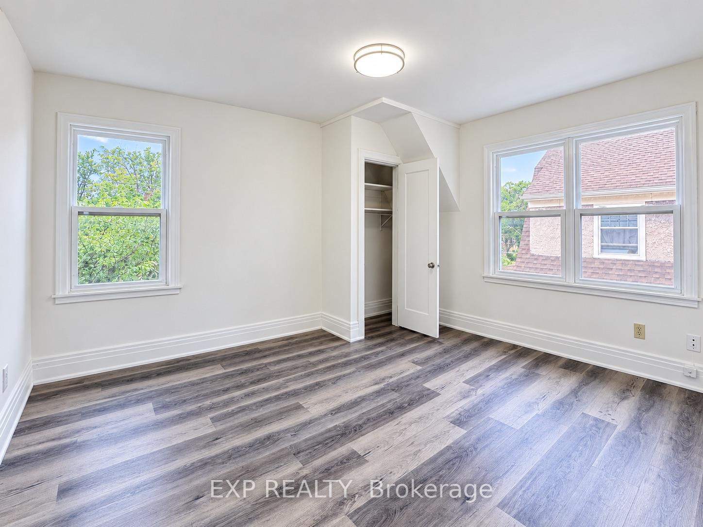 Photo 22 of 4883 Simcoe Street, Niagara Falls, Cherrywood — HOMEH