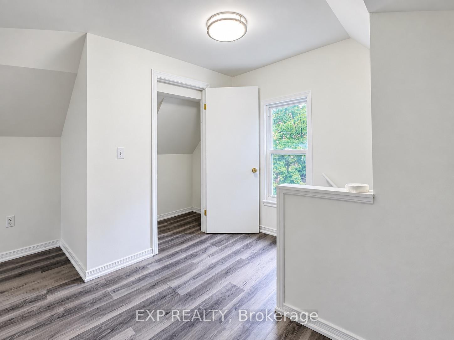 Photo 28 of 4883 Simcoe Street, Niagara Falls, Cherrywood — HOMEH