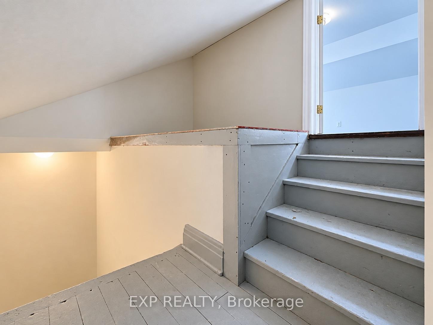 Photo 29 of 4883 Simcoe Street, Niagara Falls, Cherrywood — HOMEH