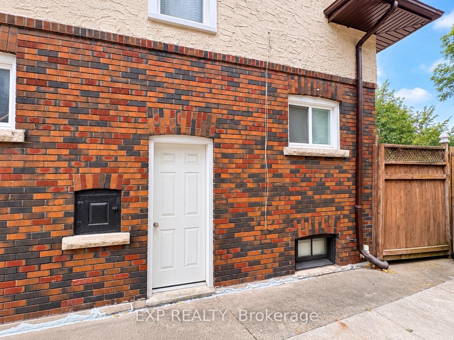Photo 36 of 4883 Simcoe Street, Niagara Falls, Cherrywood — HOMEH