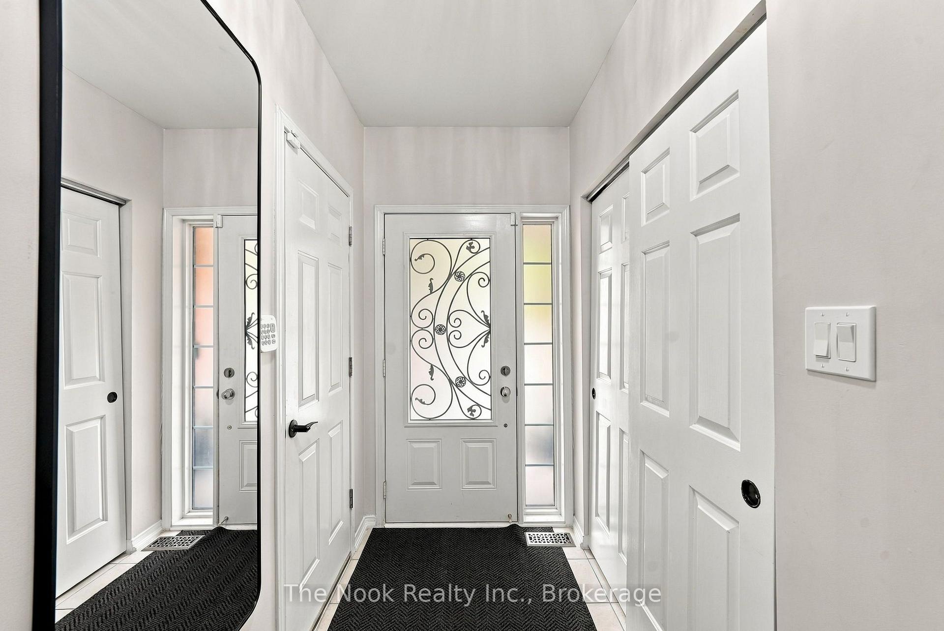 Photo 4 of 20 Pendrill Way, Ajax, Central East — HOMEH