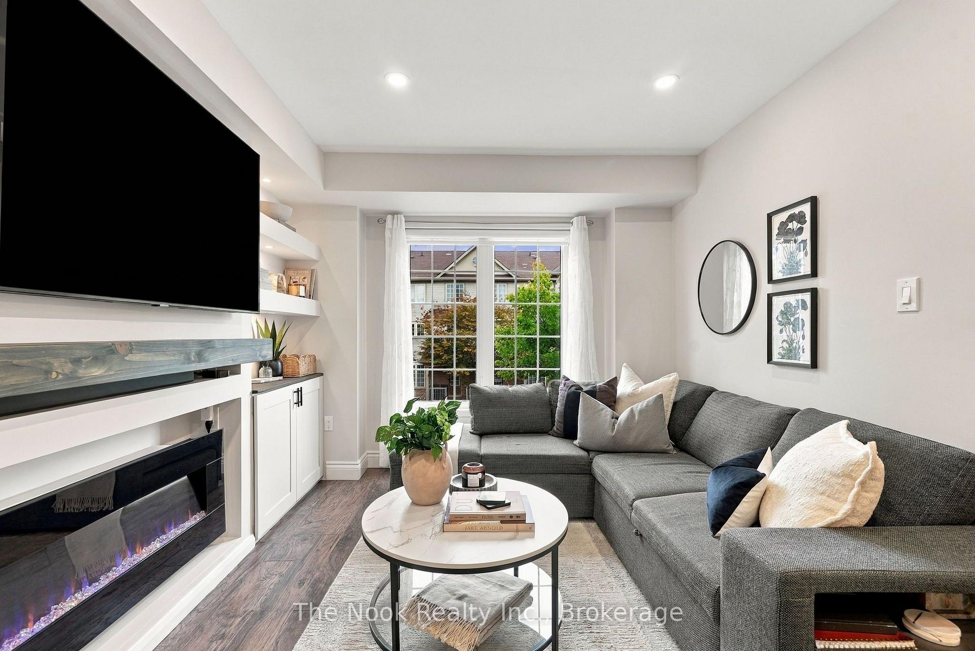 Photo 7 of 20 Pendrill Way, Ajax, Central East — HOMEH