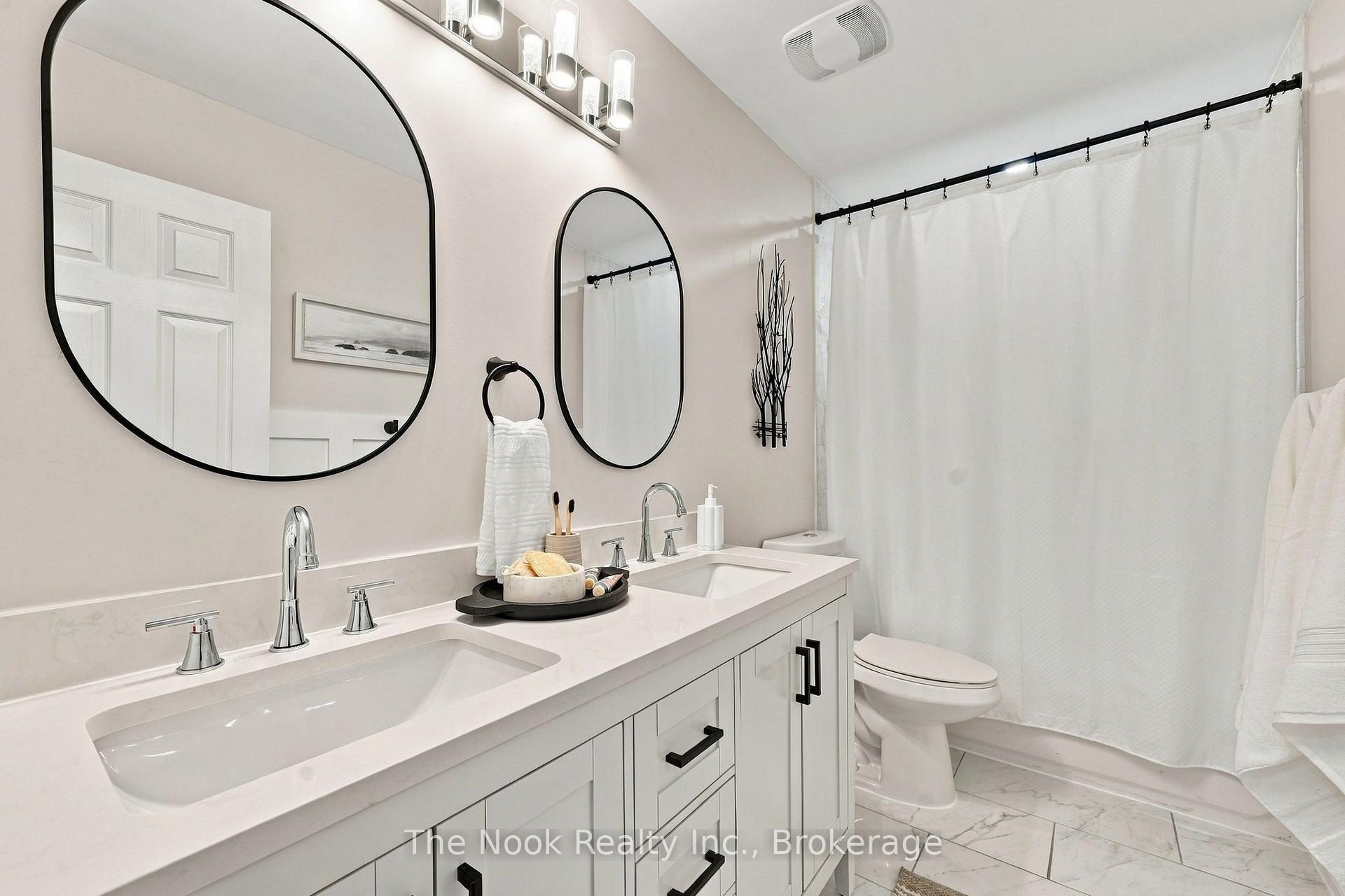Photo 22 of 20 Pendrill Way, Ajax, Central East — HOMEH