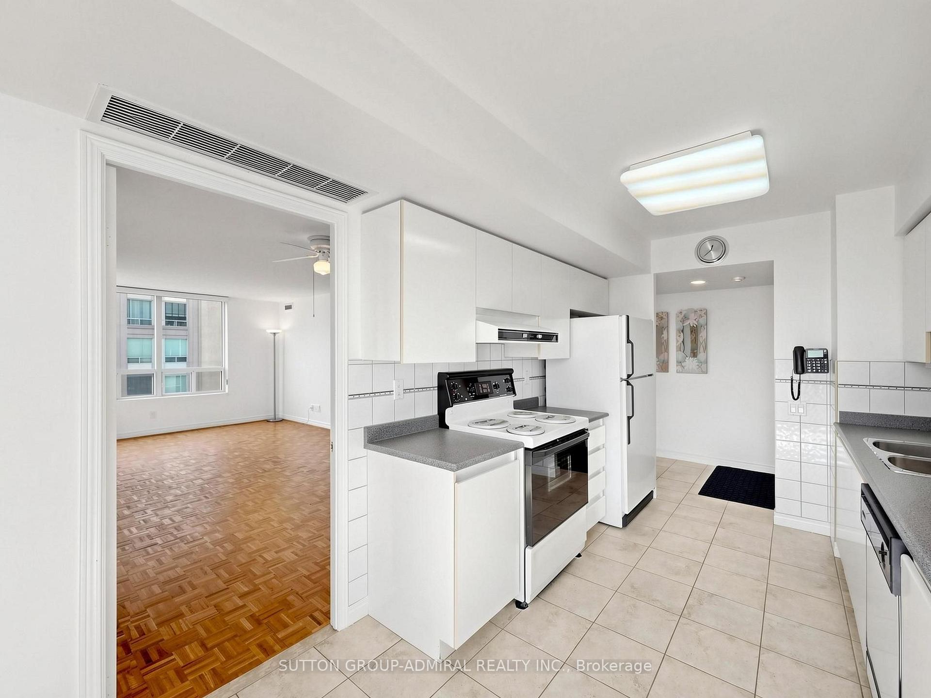 Photo 24 of Unit 1004, 2 Covington Road, Toronto, Englemount-Lawrence — HOMEH