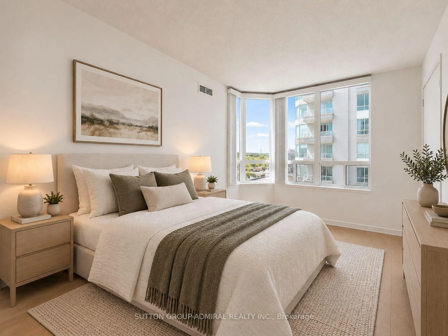 Photo 7 of Unit 1004, 2 Covington Road, Toronto, Englemount-Lawrence — HOMEH