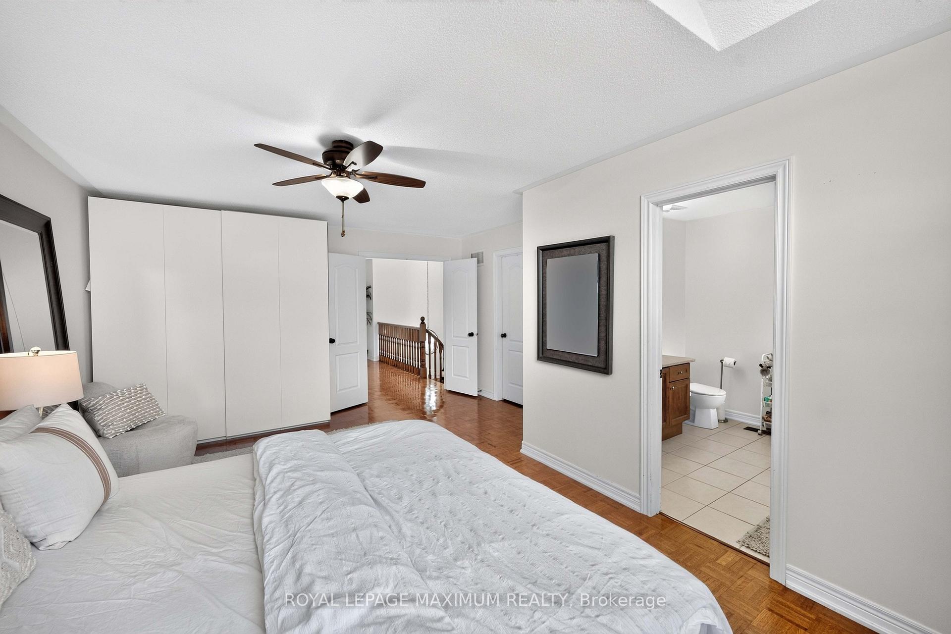Photo 19 of 95 White Beach Crescent, Vaughan, Patterson — HOMEH