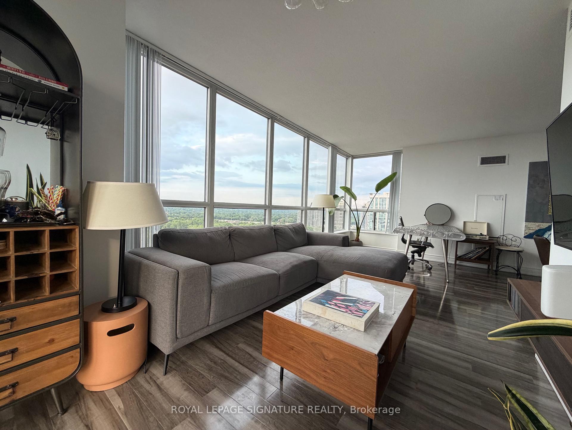 Photo 2 of Unit 2210, 33 Sheppard Avenue E, North York, Willowdale East — HOMEH