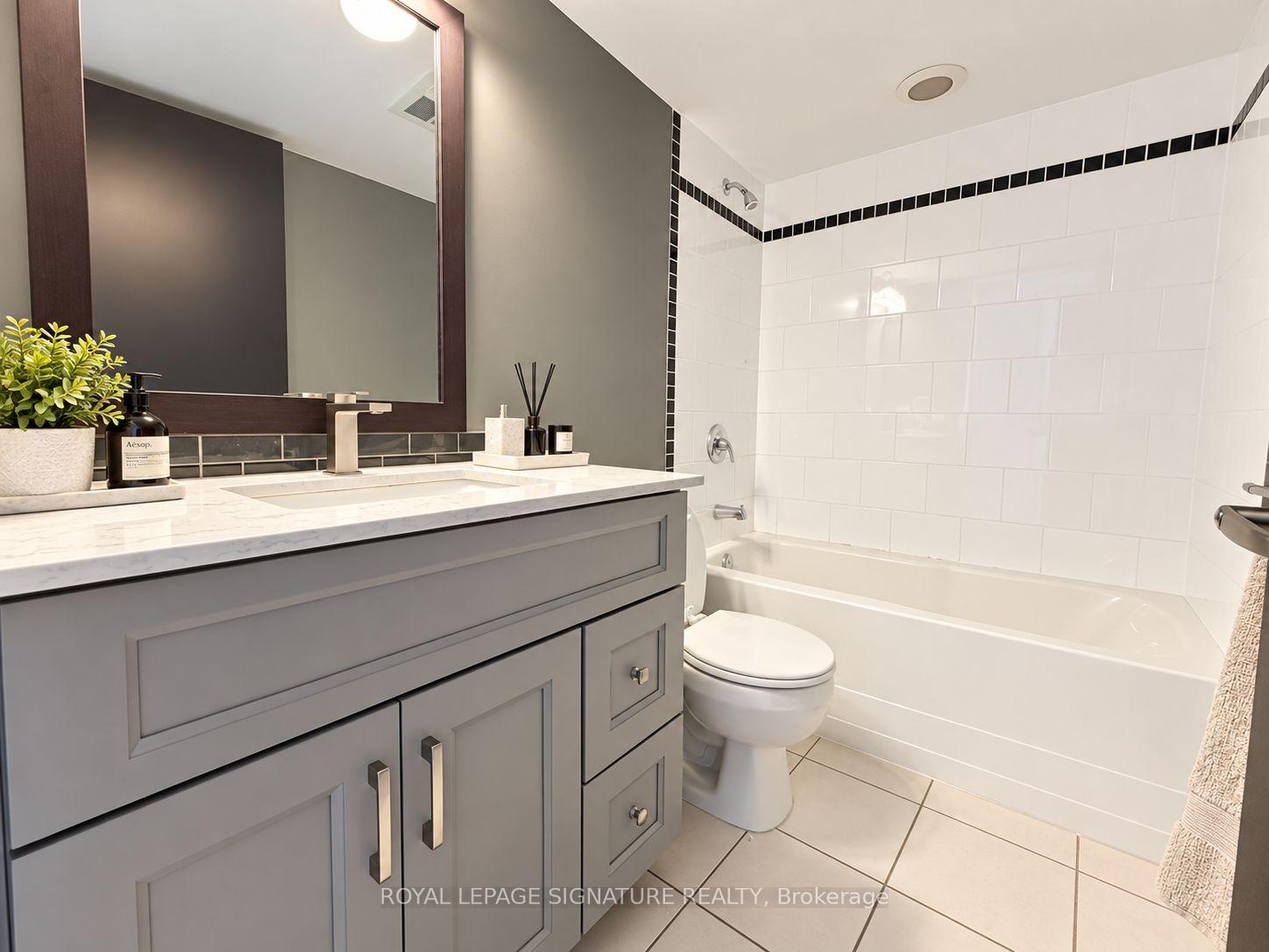 Photo 9 of Unit 2210, 33 Sheppard Avenue E, North York, Willowdale East — HOMEH