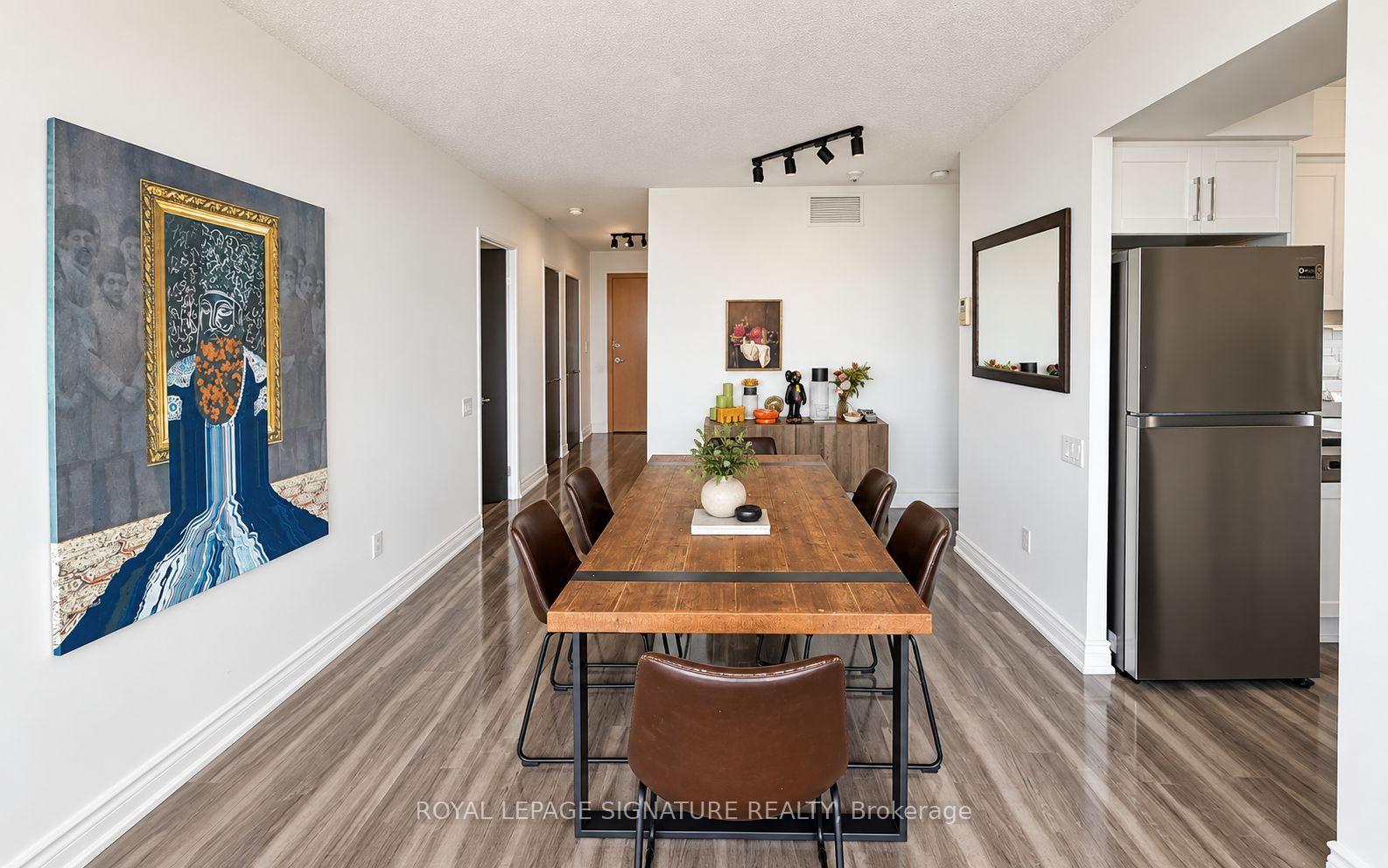 Photo 20 of Unit 2210, 33 Sheppard Avenue E, North York, Willowdale East — HOMEH
