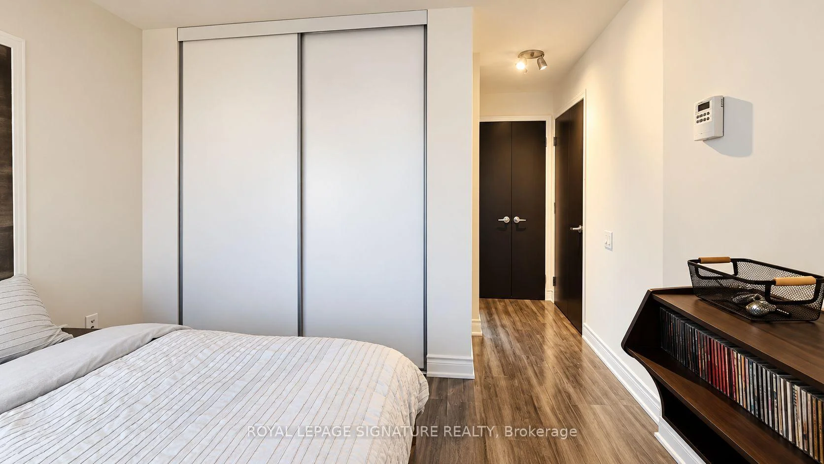 Photo 19 of Unit 2210, 33 Sheppard Avenue E, North York, Willowdale East — HOMEH