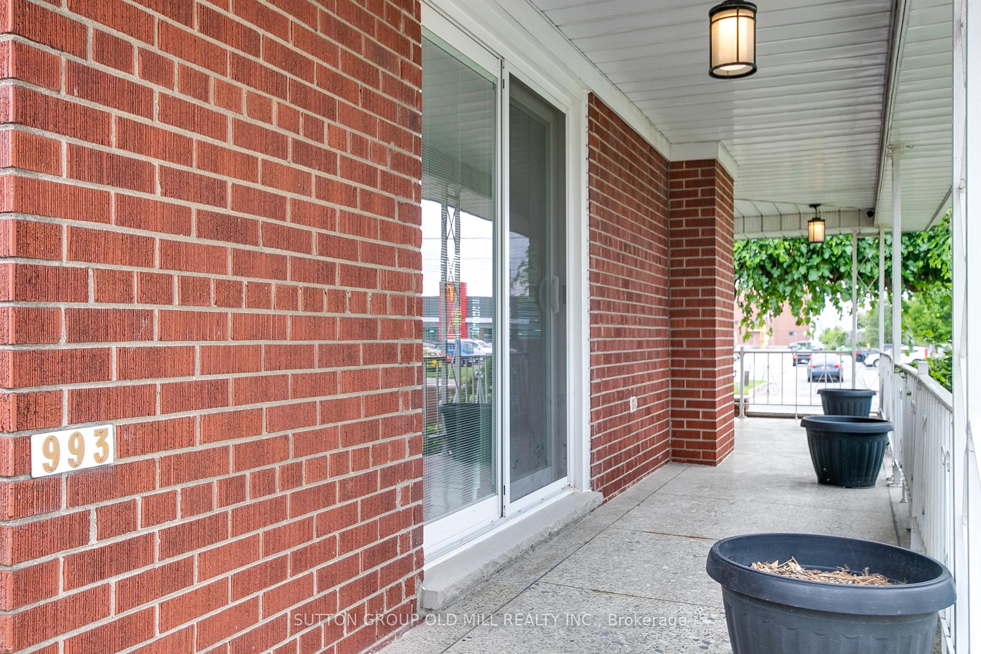 Photo 5 of 993 Islington Avenue, Etobicoke, Stonegate-Queensway — HOMEH