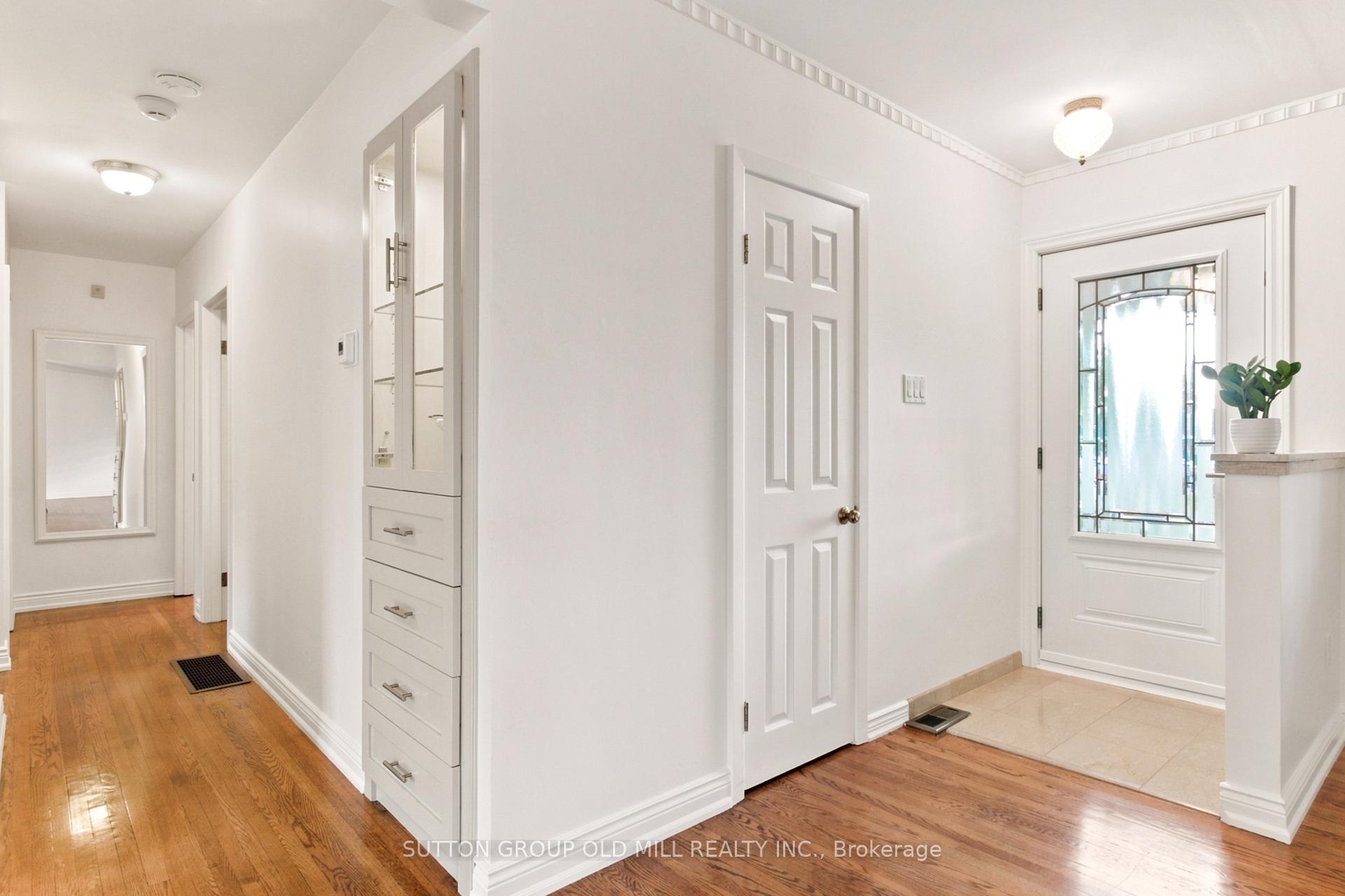 Photo 7 of 993 Islington Avenue, Etobicoke, Stonegate-Queensway — HOMEH