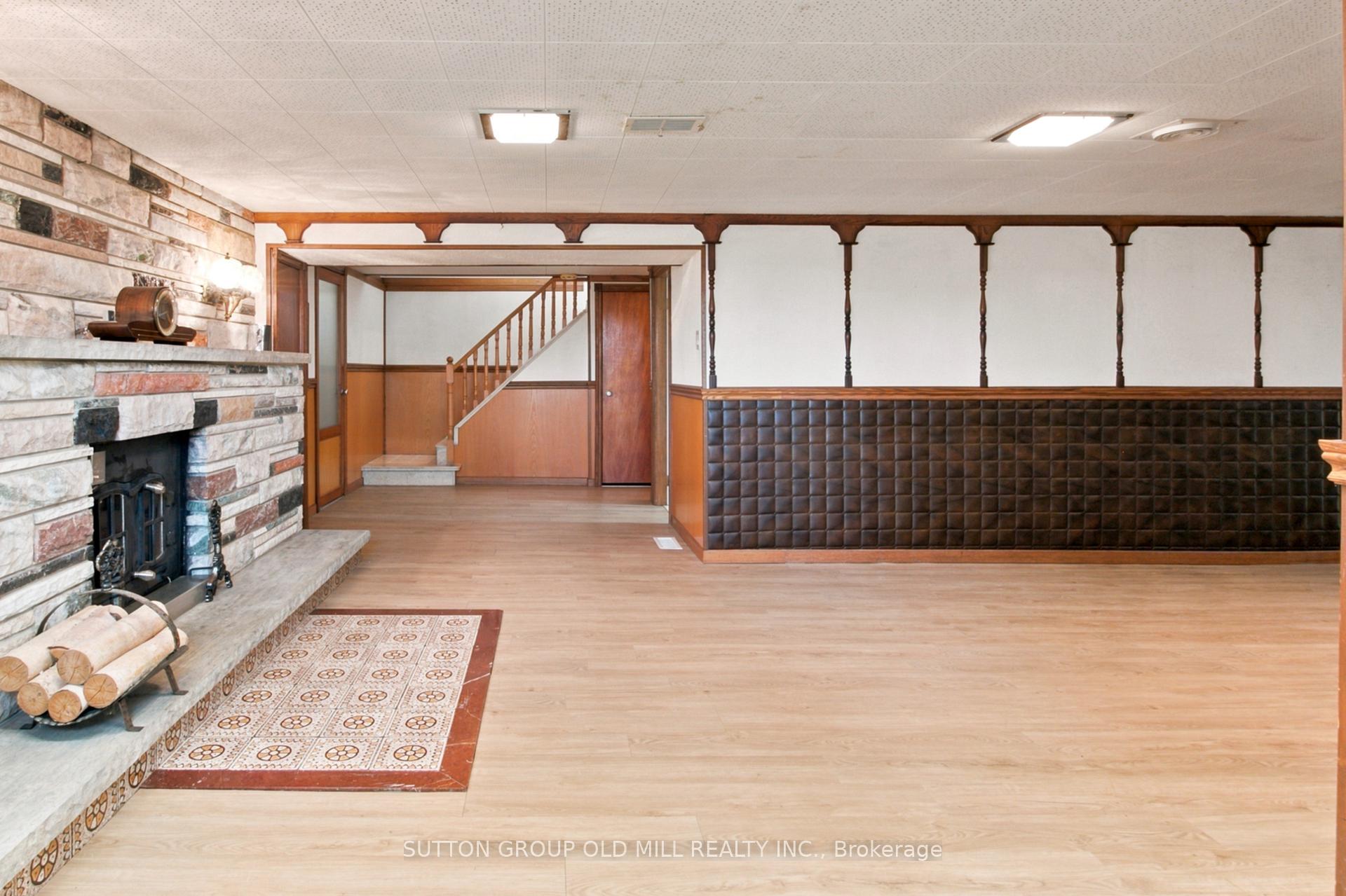 Photo 18 of 993 Islington Avenue, Etobicoke, Stonegate-Queensway — HOMEH