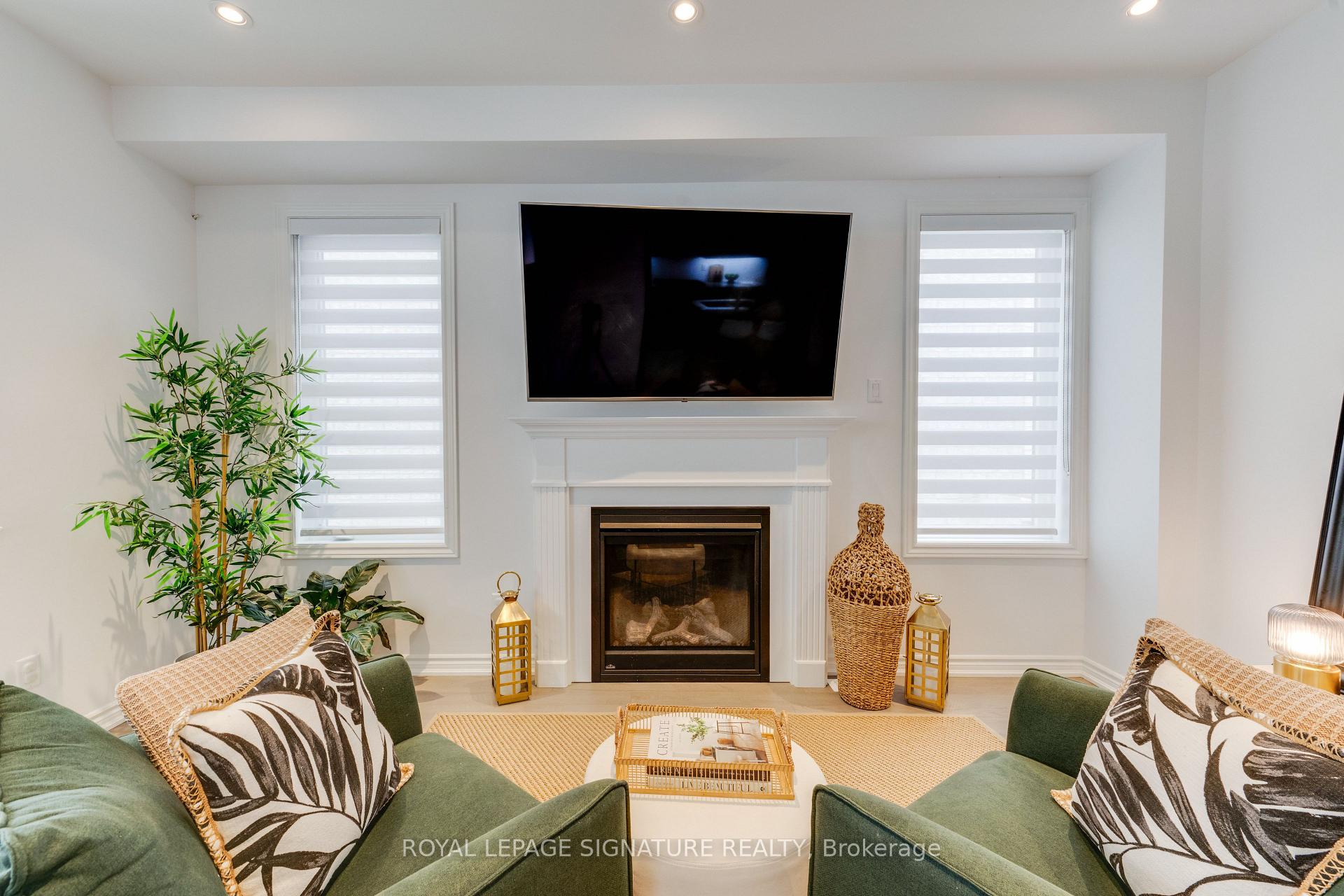 Photo 10 of 15 Mountainside Crescent, Whitby, Rolling Acres — HOMEH