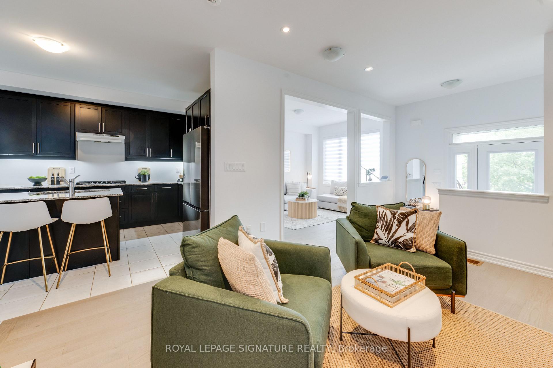 Photo 12 of 15 Mountainside Crescent, Whitby, Rolling Acres — HOMEH
