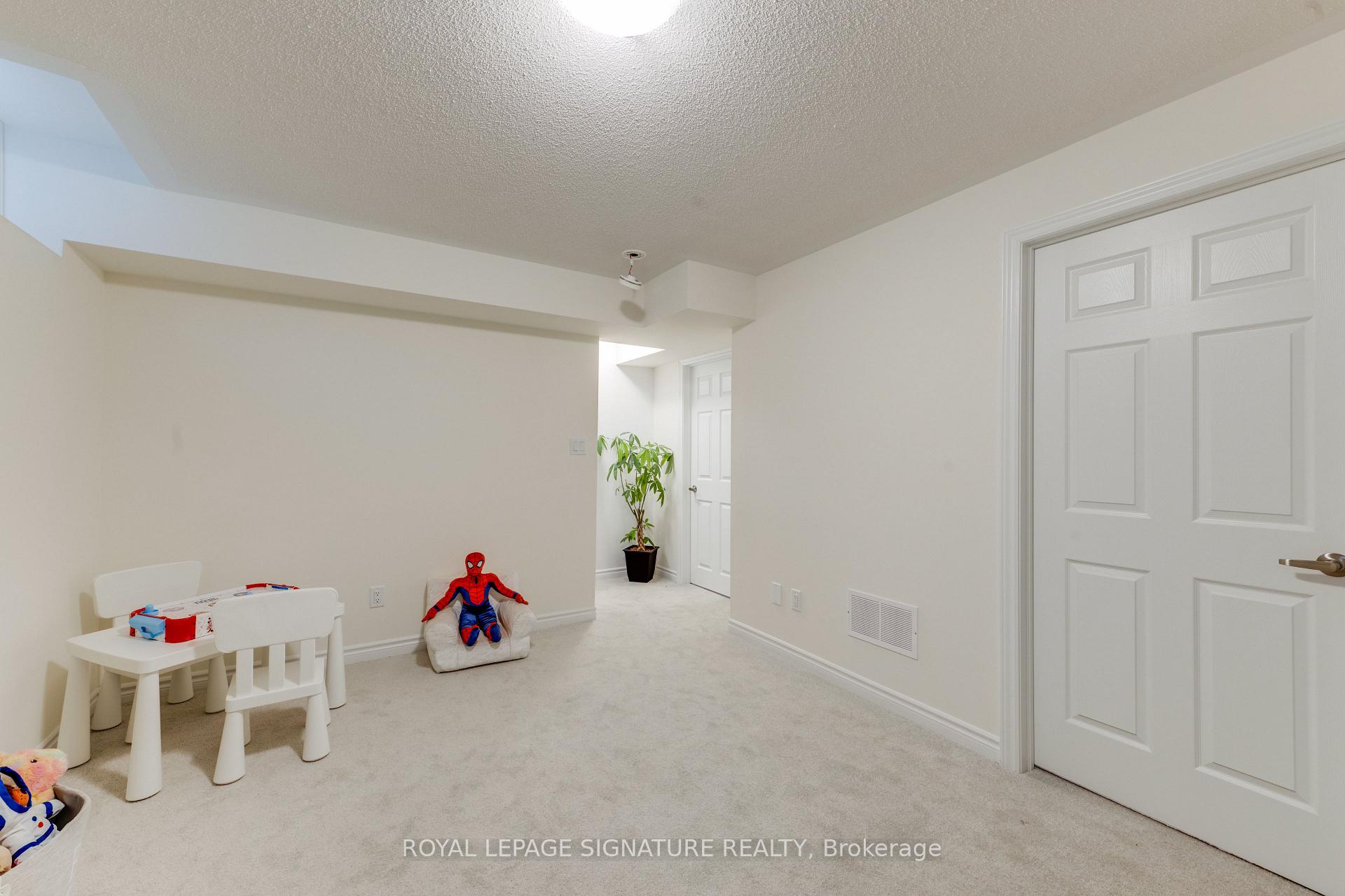 Photo 39 of 15 Mountainside Crescent, Whitby, Rolling Acres — HOMEH