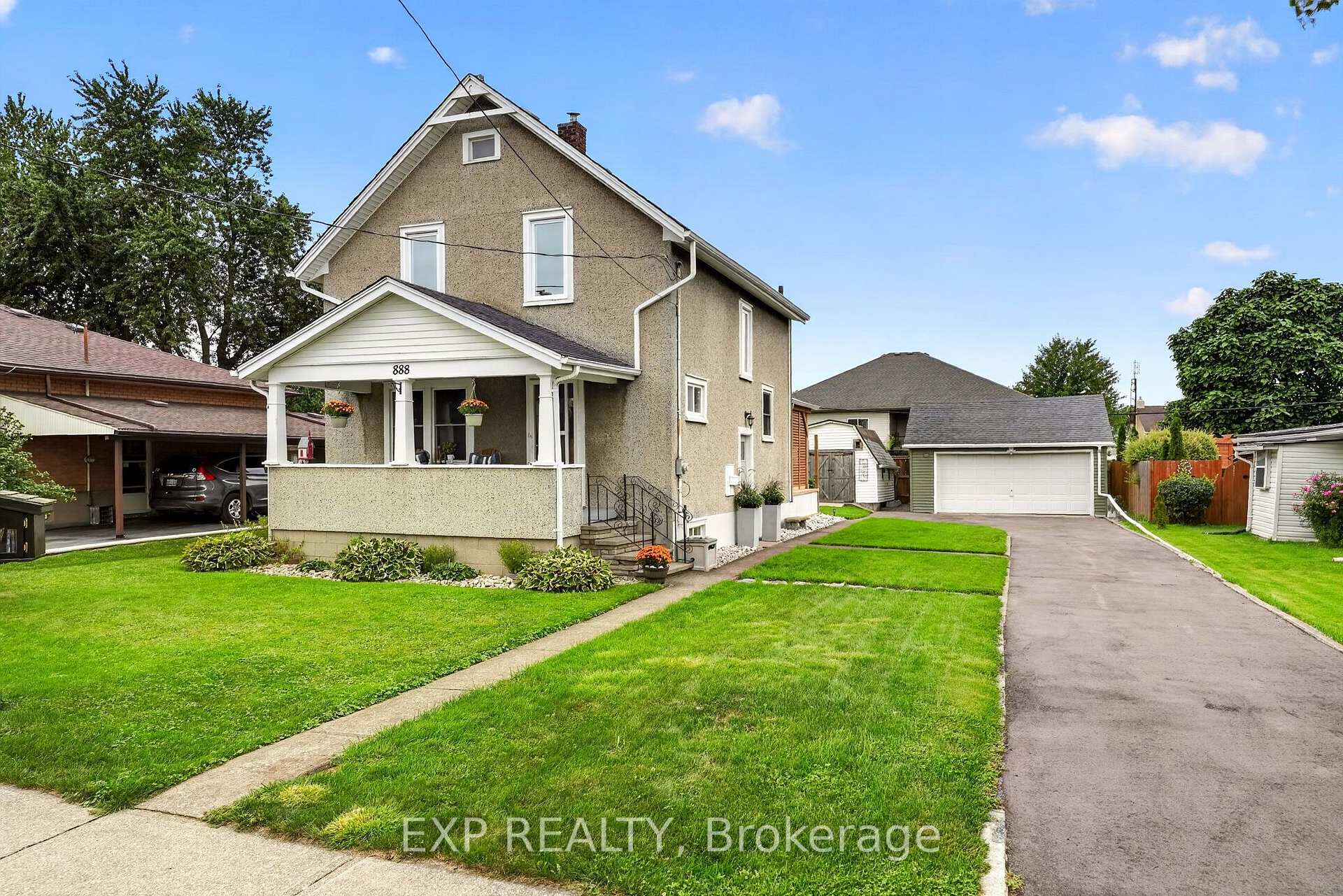 Photo of 888 Steele Street