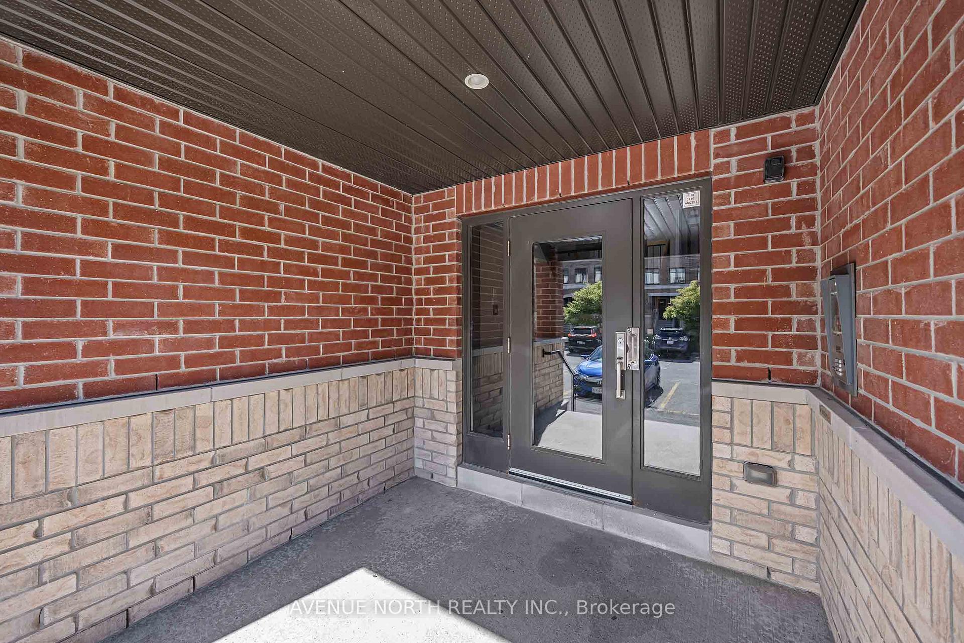 Photo 4 of Unit 7, 135 Bluestone Private, Ottawa, Avalon West — HOMEH