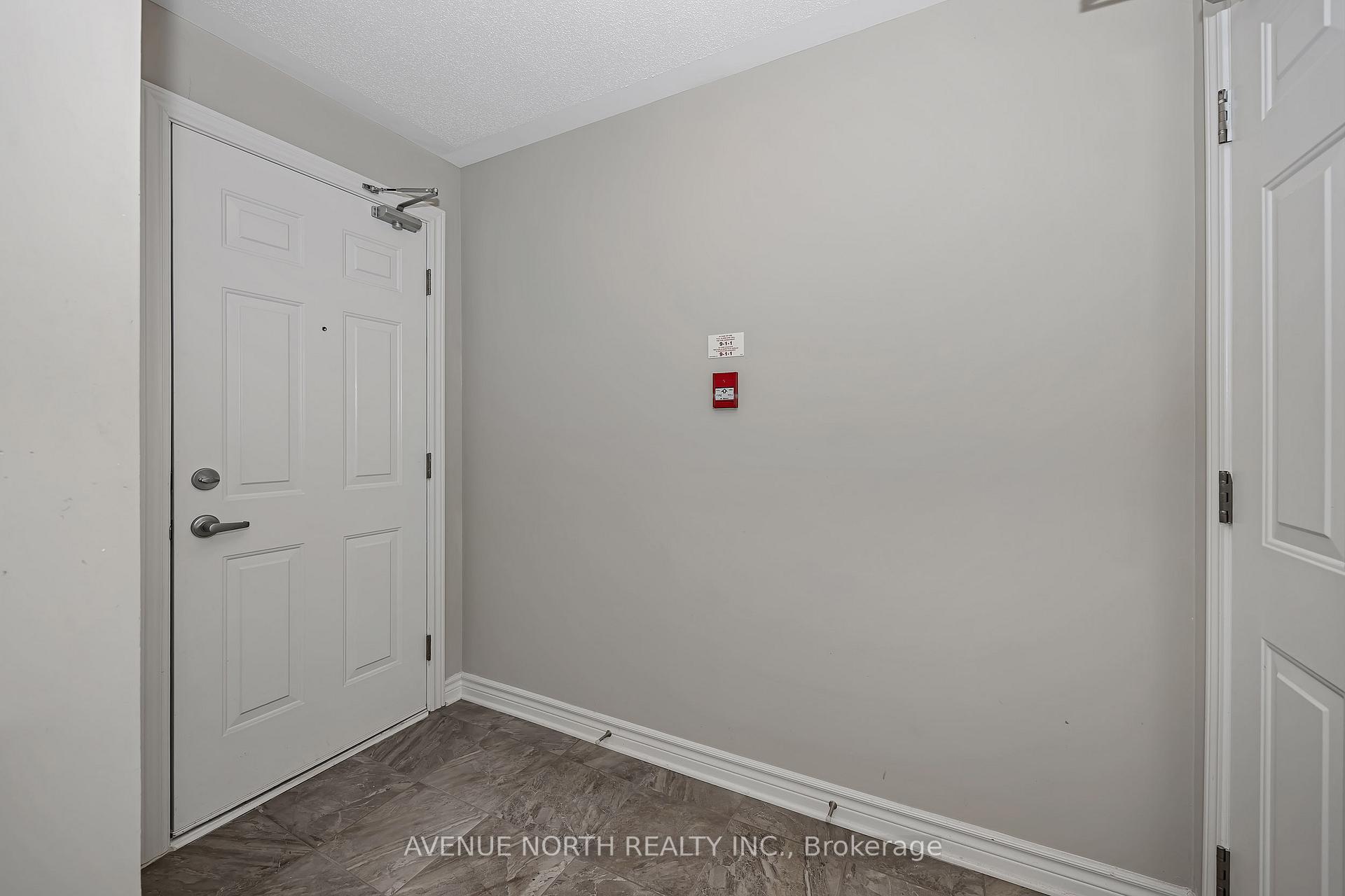 Photo 7 of Unit 7, 135 Bluestone Private, Ottawa, Avalon West — HOMEH