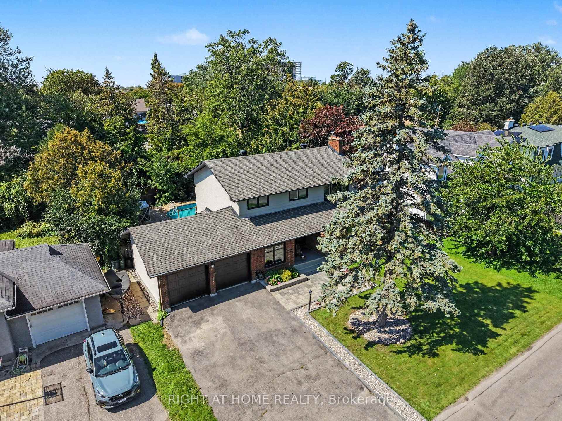 Photo 33 of 14 Trillium Avenue, Ottawa, City View/Skyline/Fisher Heights/Parkwood Hills — HOMEH