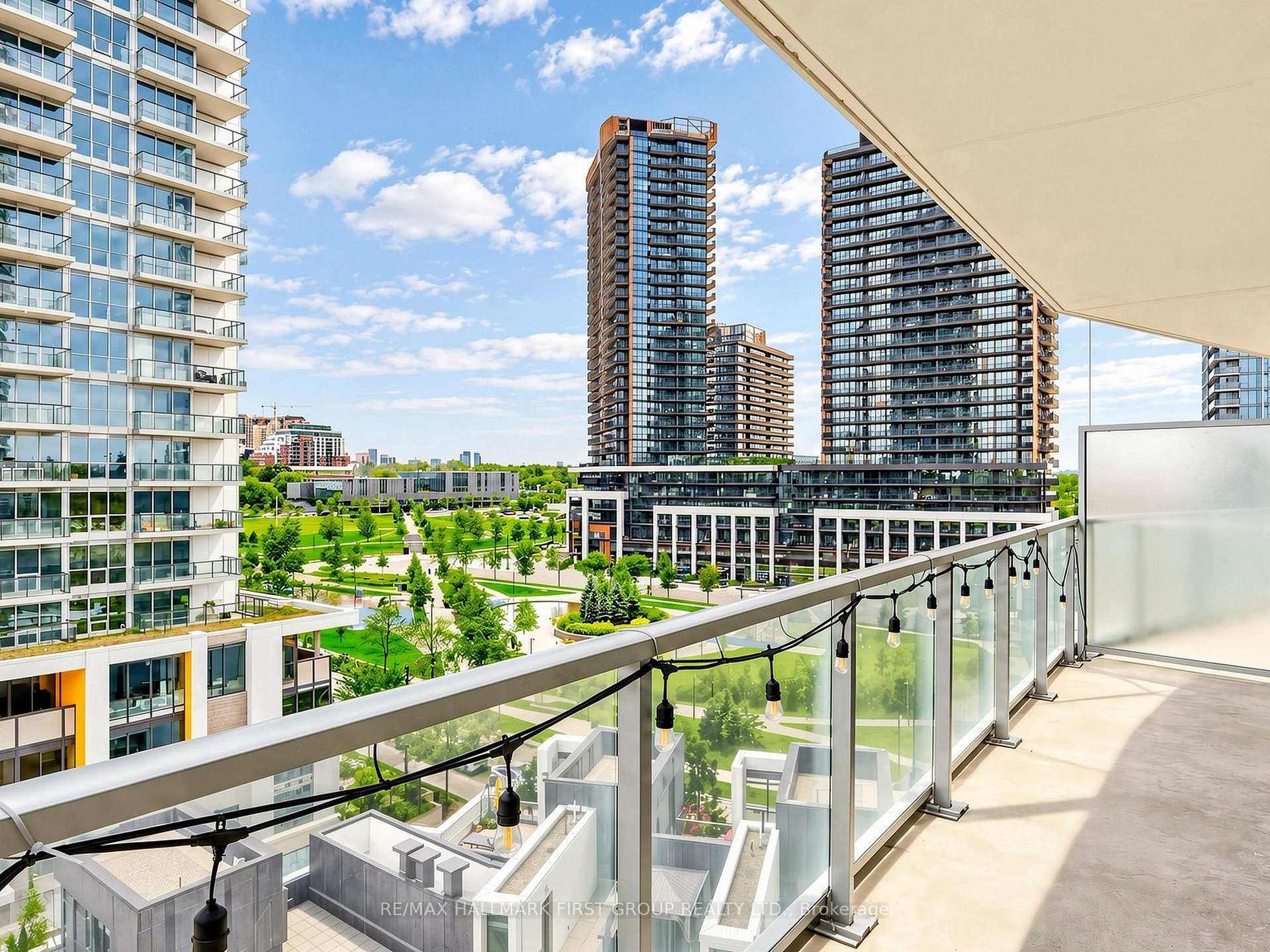 Photo 16 of Unit 801, 115 McMahon Drive, North York, Bayview Village — HOMEH