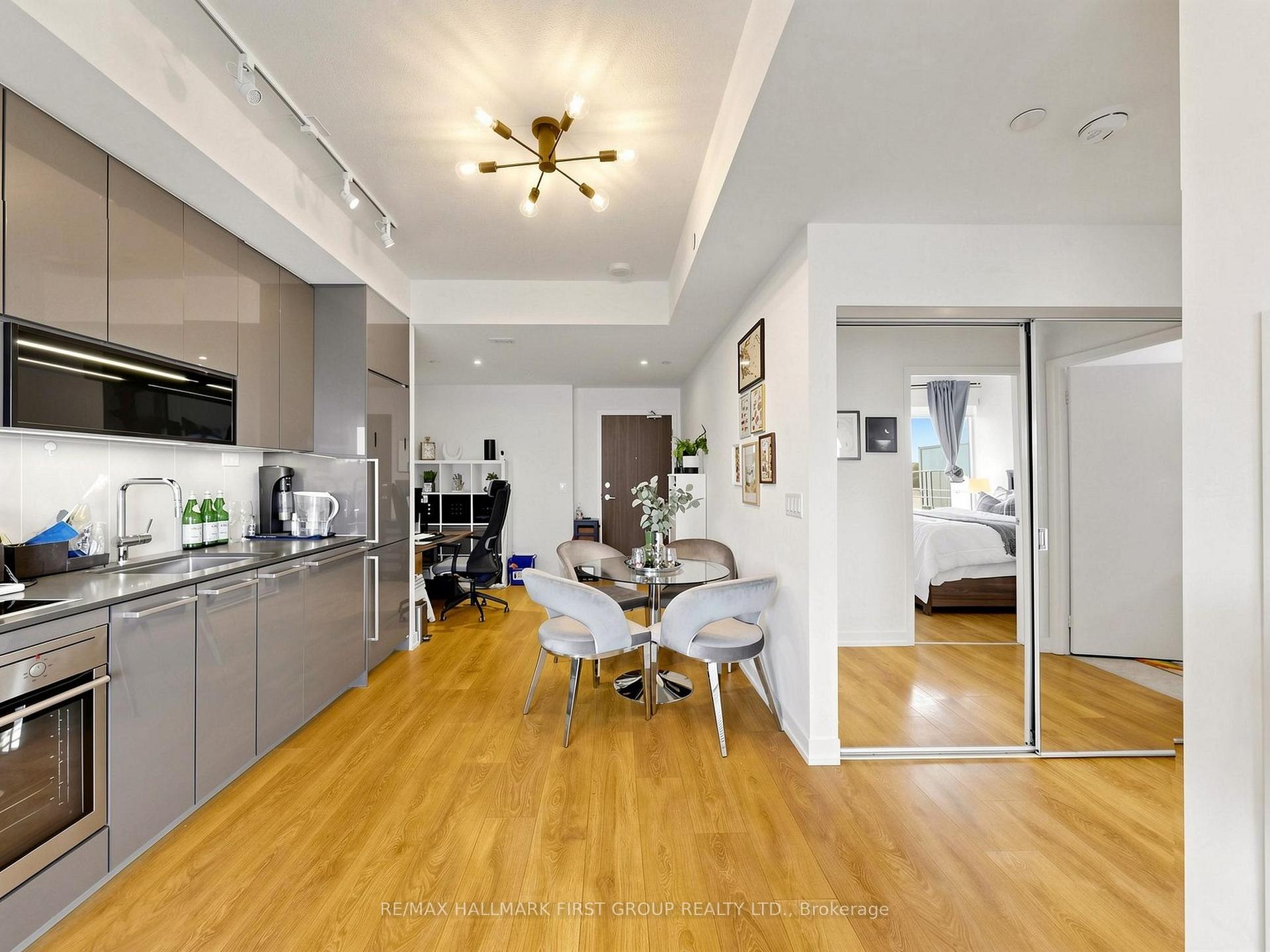 Photo 20 of Unit 801, 115 McMahon Drive, North York, Bayview Village — HOMEH
