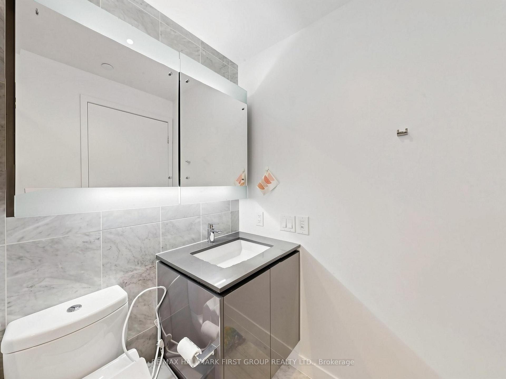 Photo 24 of Unit 801, 115 McMahon Drive, North York, Bayview Village — HOMEH
