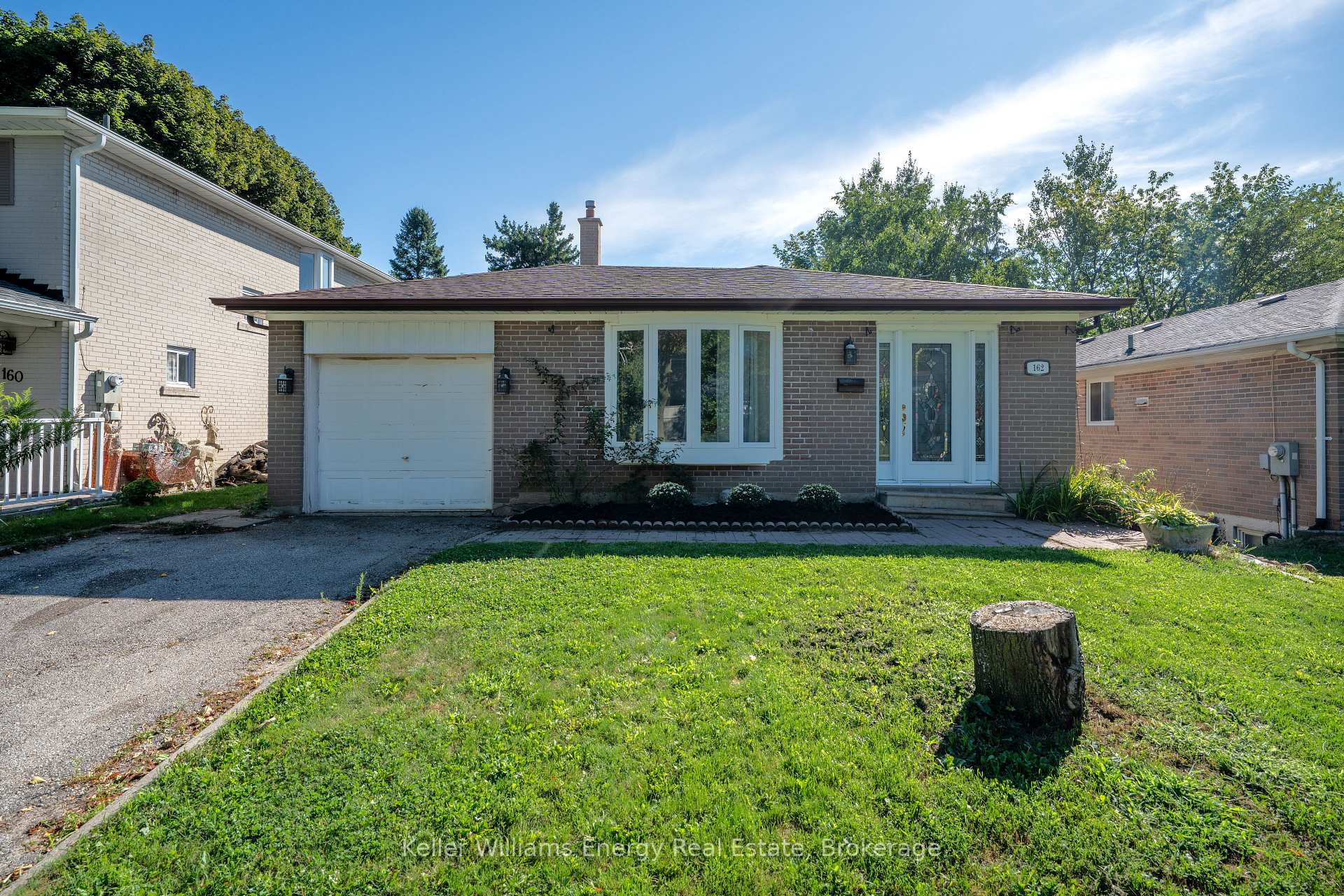 Photo of 162 Merkley Square