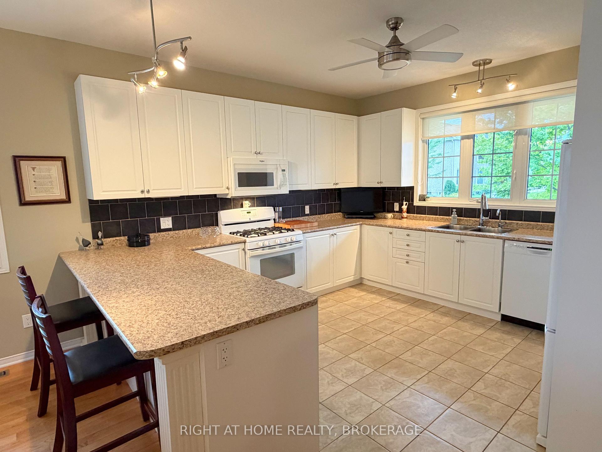 Photo 11 of 40 Stornoway Crescent N, Huron East, Egmondville — HOMEH