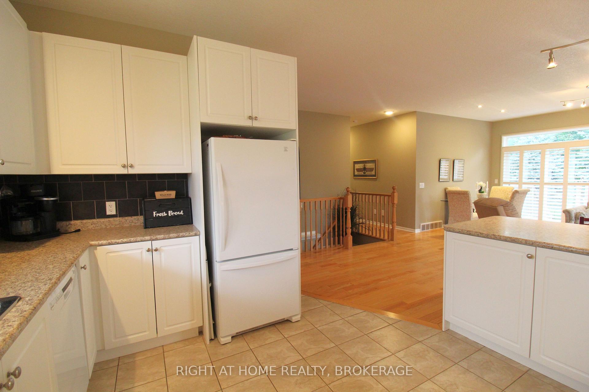 Photo 12 of 40 Stornoway Crescent N, Huron East, Egmondville — HOMEH