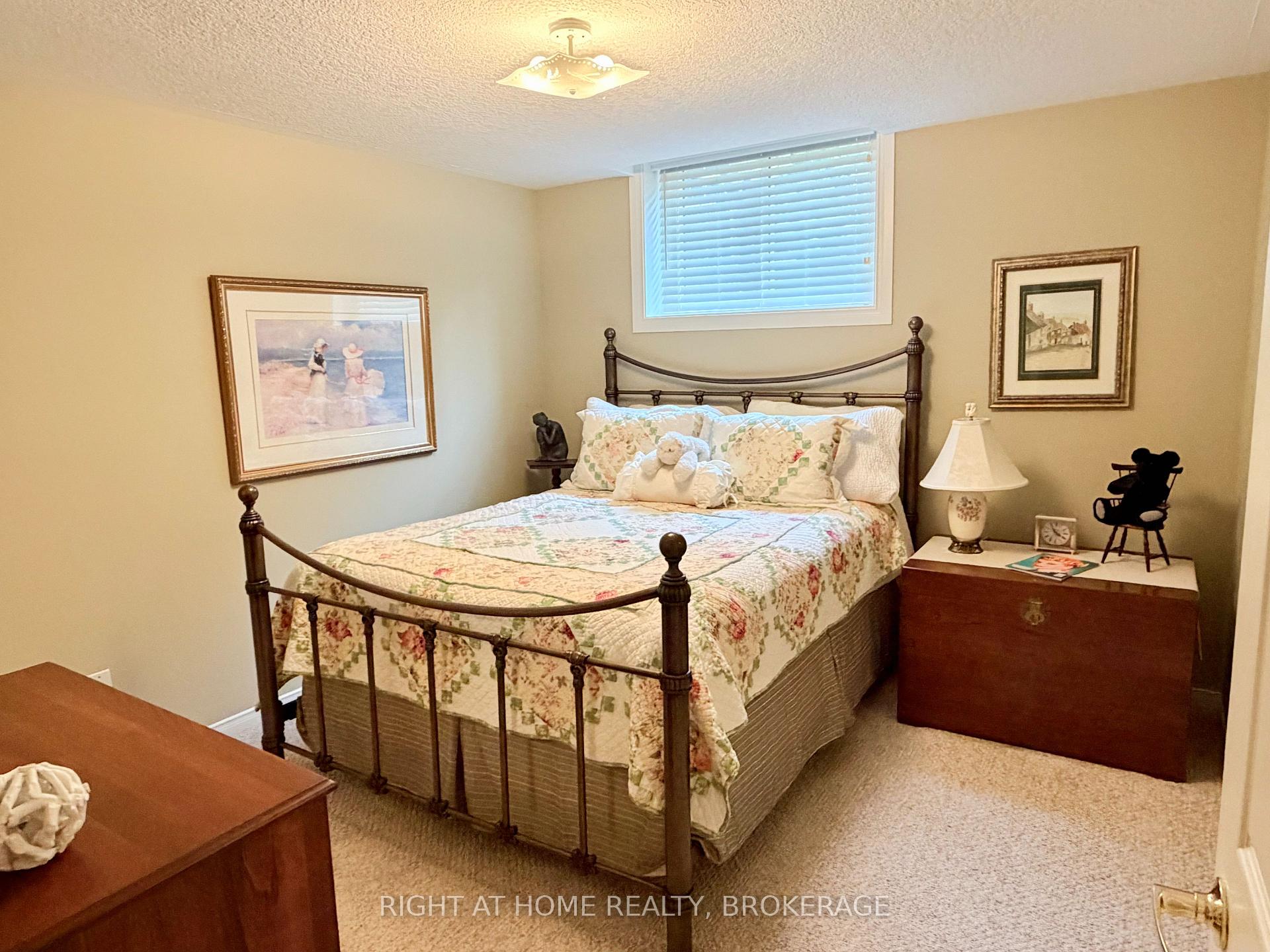 Photo 24 of 40 Stornoway Crescent N, Huron East, Egmondville — HOMEH