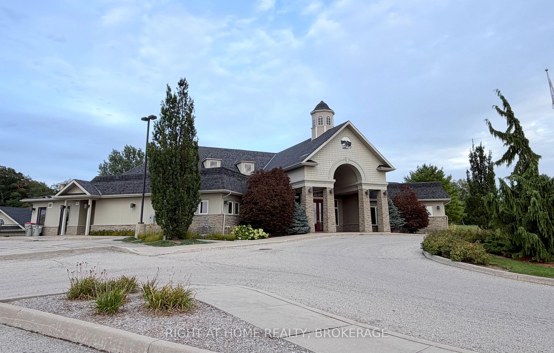 Photo 36 of 40 Stornoway Crescent N, Huron East, Egmondville — HOMEH