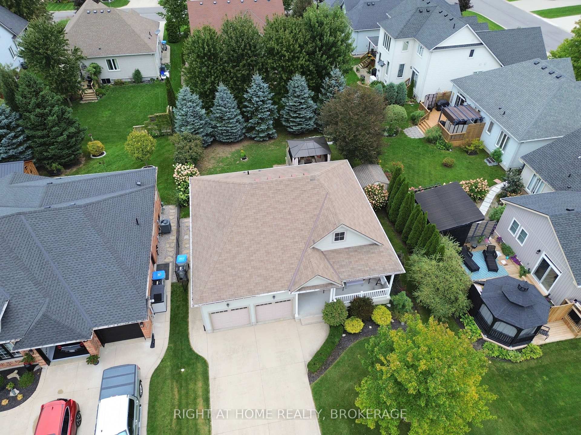 Photo 45 of 40 Stornoway Crescent N, Huron East, Egmondville — HOMEH