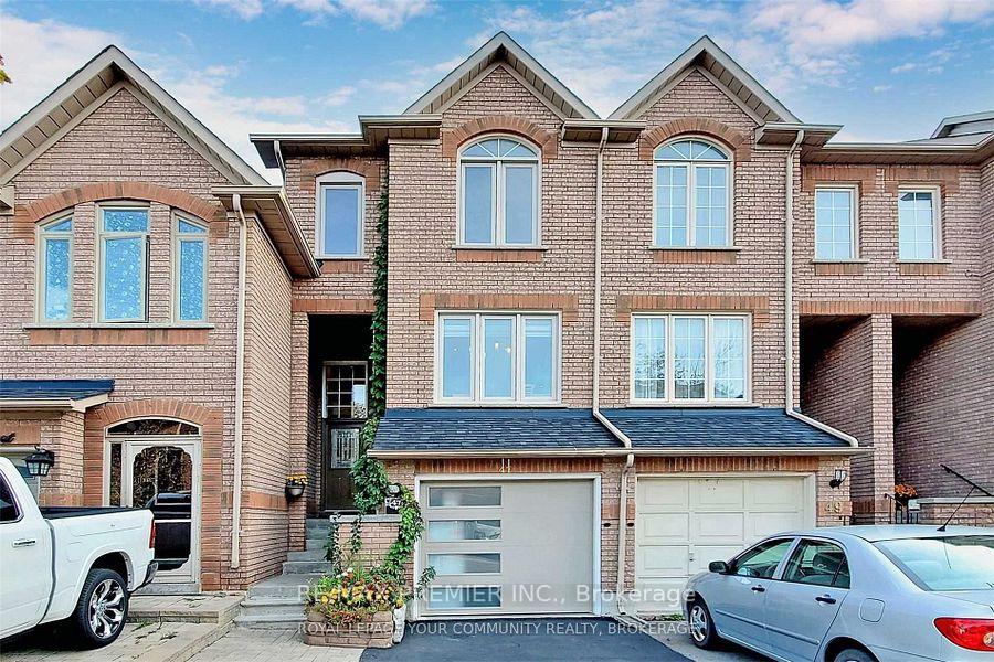 Photo 1 of 47 Tania Crescent, Vaughan, Maple — HOMEH