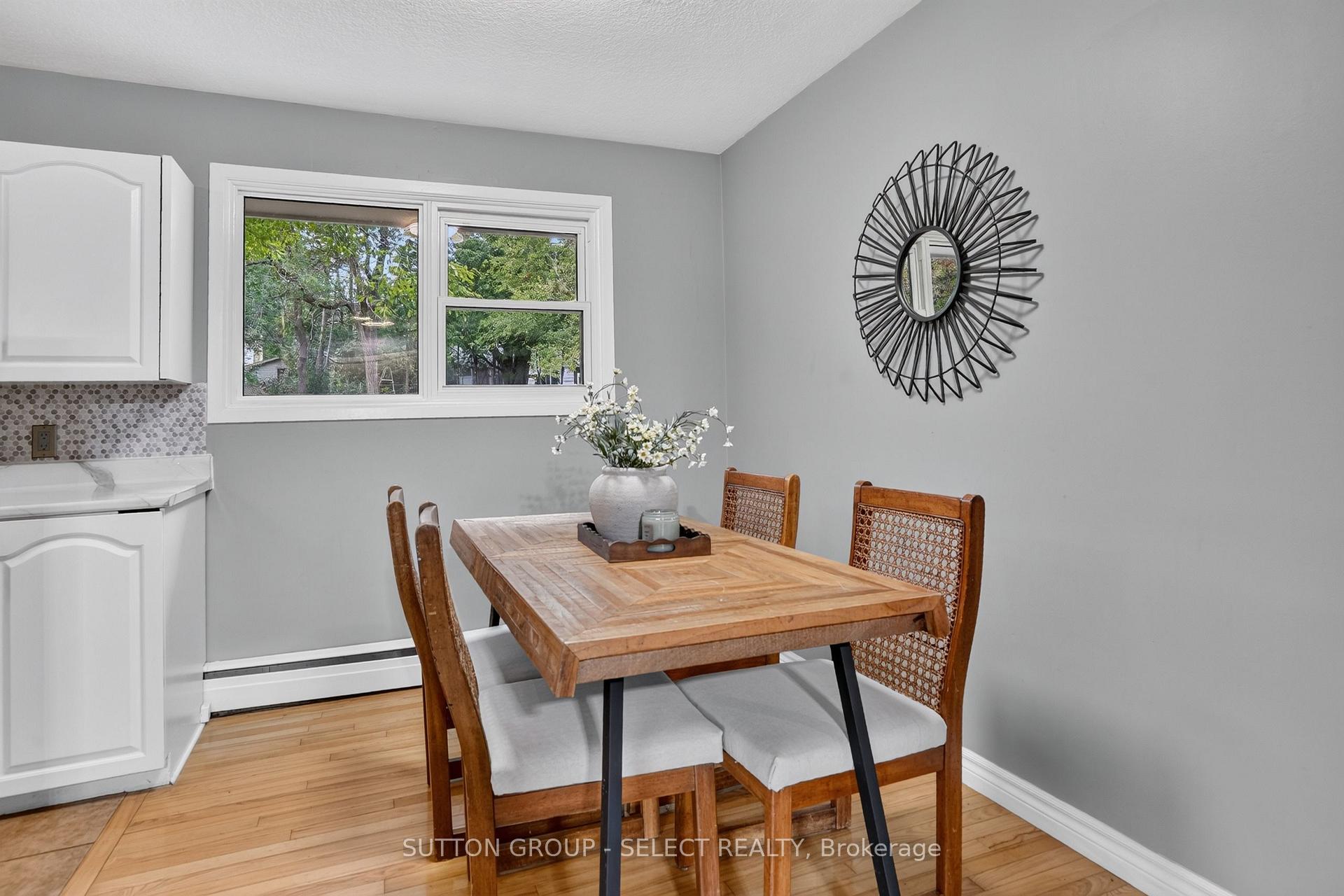 Photo 12 of 919 Quinton Road, London, North P — HOMEH