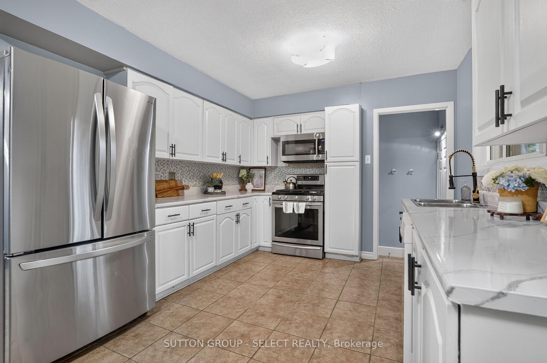 Photo 14 of 919 Quinton Road, London, North P — HOMEH
