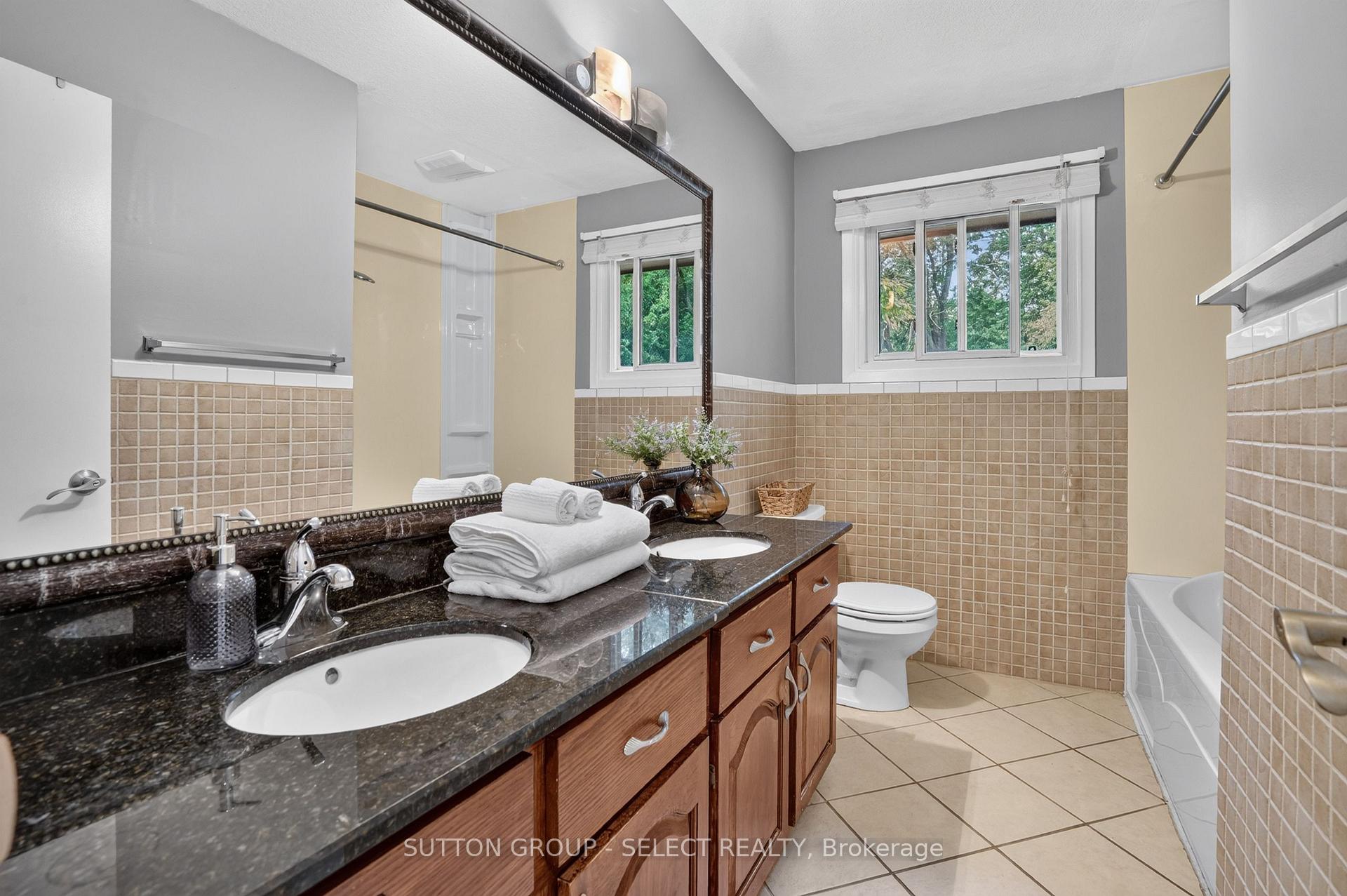 Photo 25 of 919 Quinton Road, London, North P — HOMEH