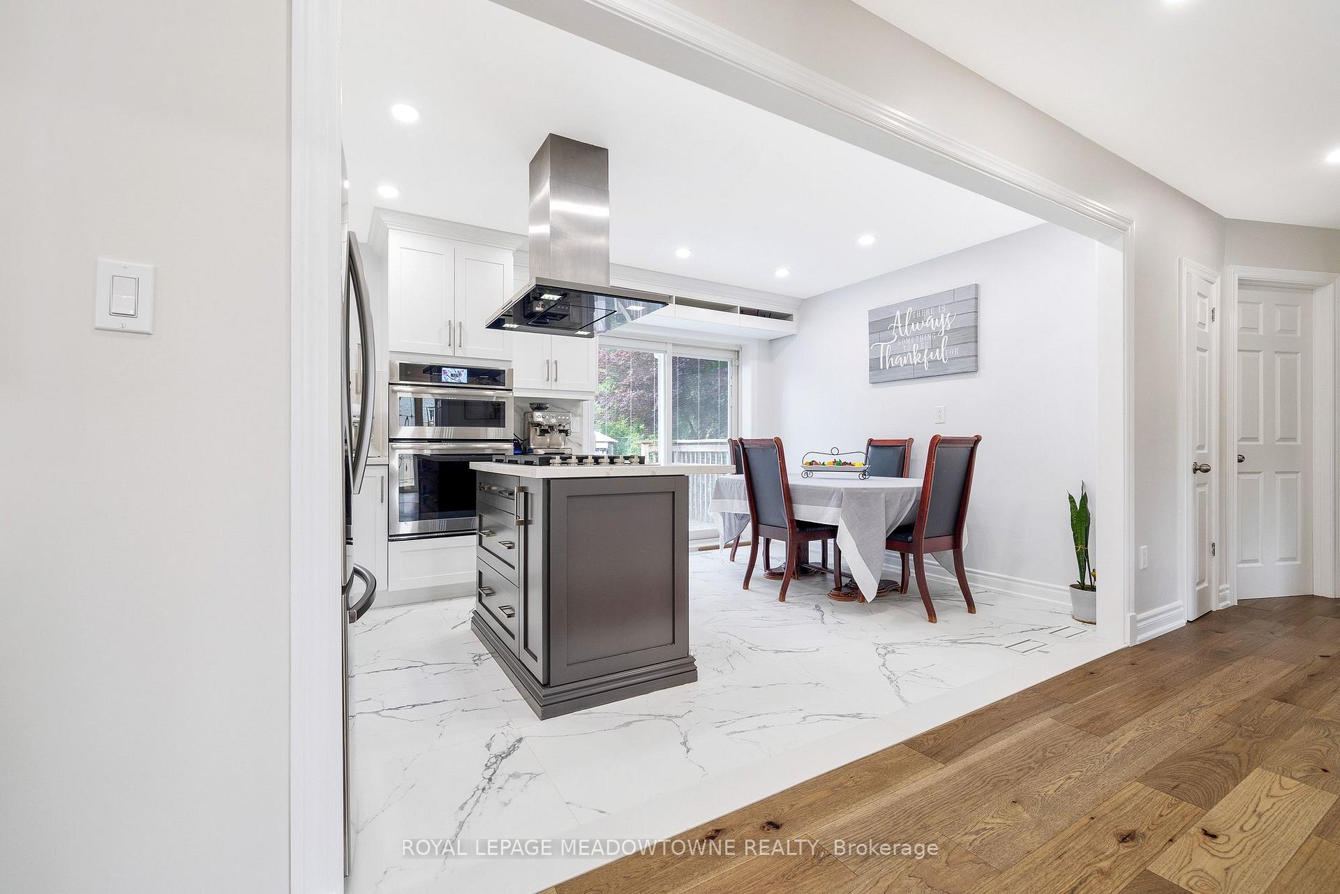 Photo 9 of 46 Hewson Crescent, Halton Hills, Georgetown — HOMEH