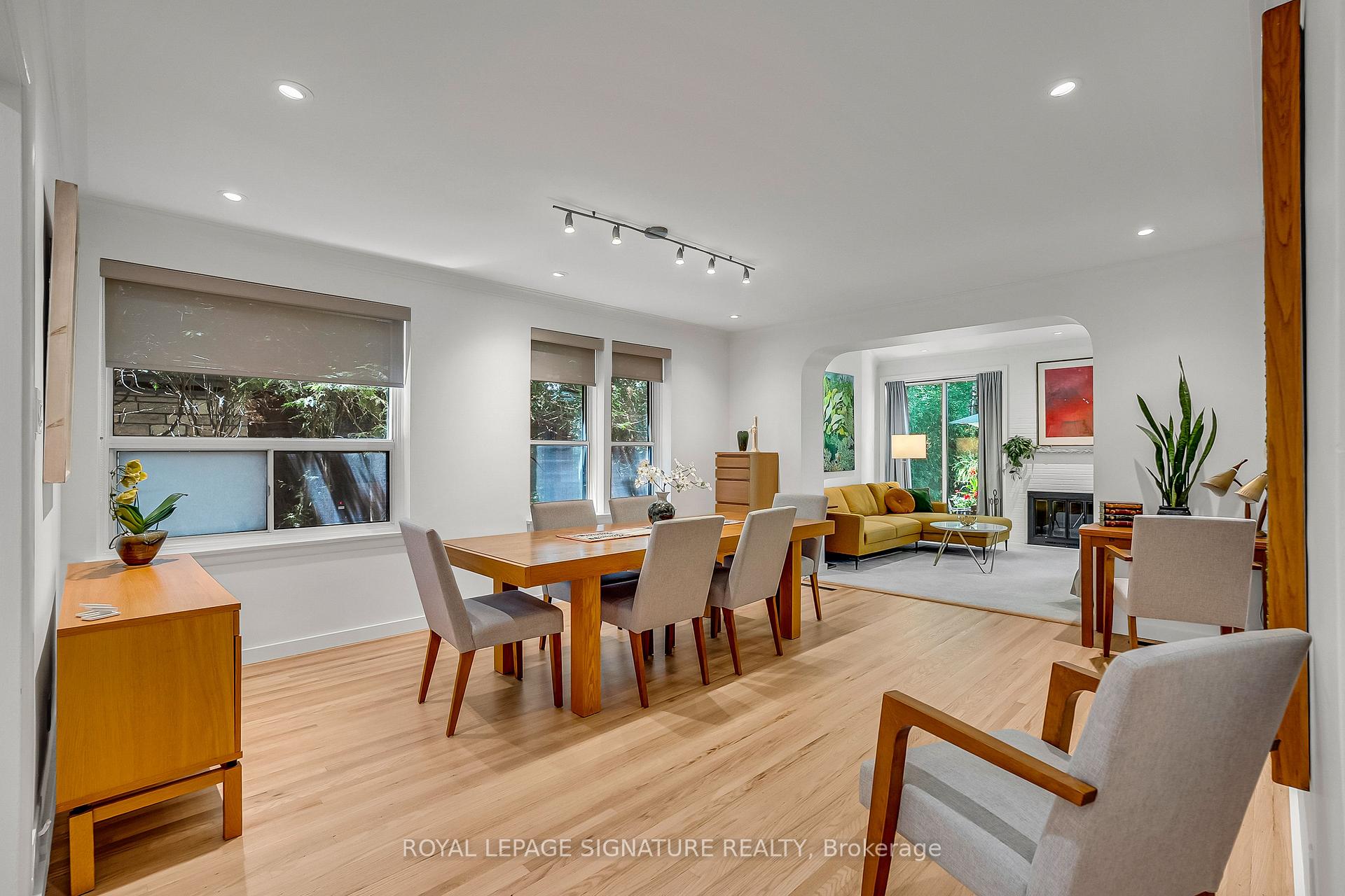 Photo 9 of 55 Hemford Crescent, North York, Banbury-Don Mills — HOMEH