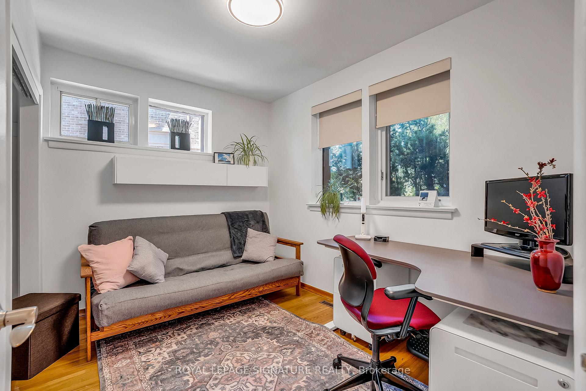 Photo 18 of 55 Hemford Crescent, North York, Banbury-Don Mills — HOMEH