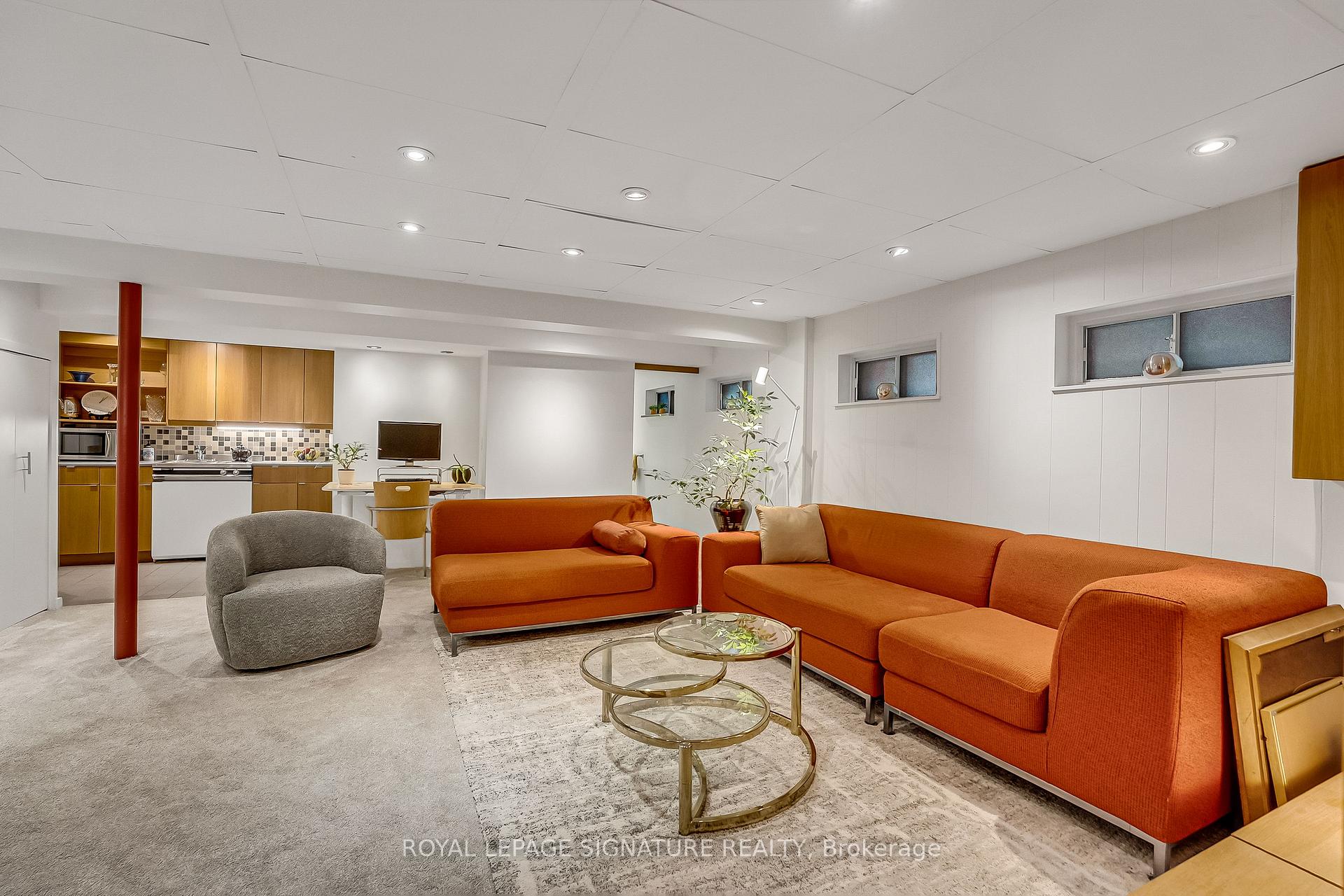 Photo 22 of 55 Hemford Crescent, North York, Banbury-Don Mills — HOMEH