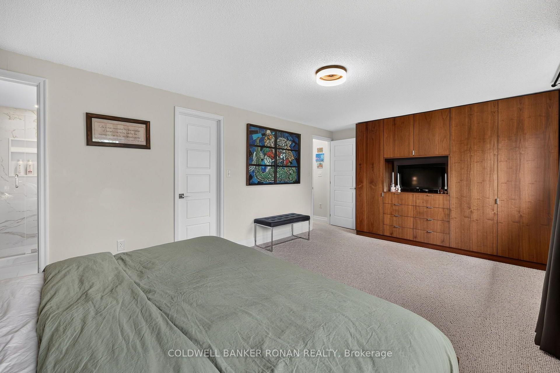 Photo 24 of 35 Farmstead Crescent, Barrie, Holly — HOMEH
