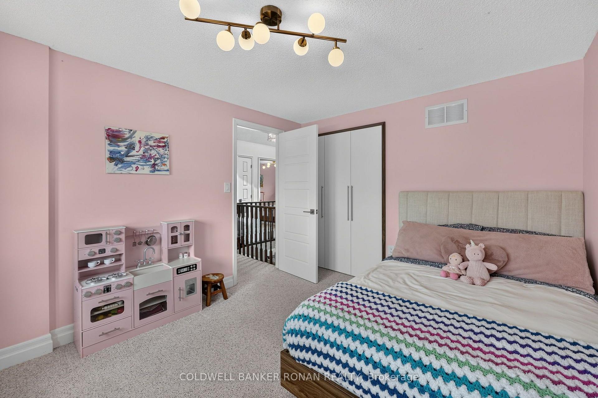 Photo 28 of 35 Farmstead Crescent, Barrie, Holly — HOMEH