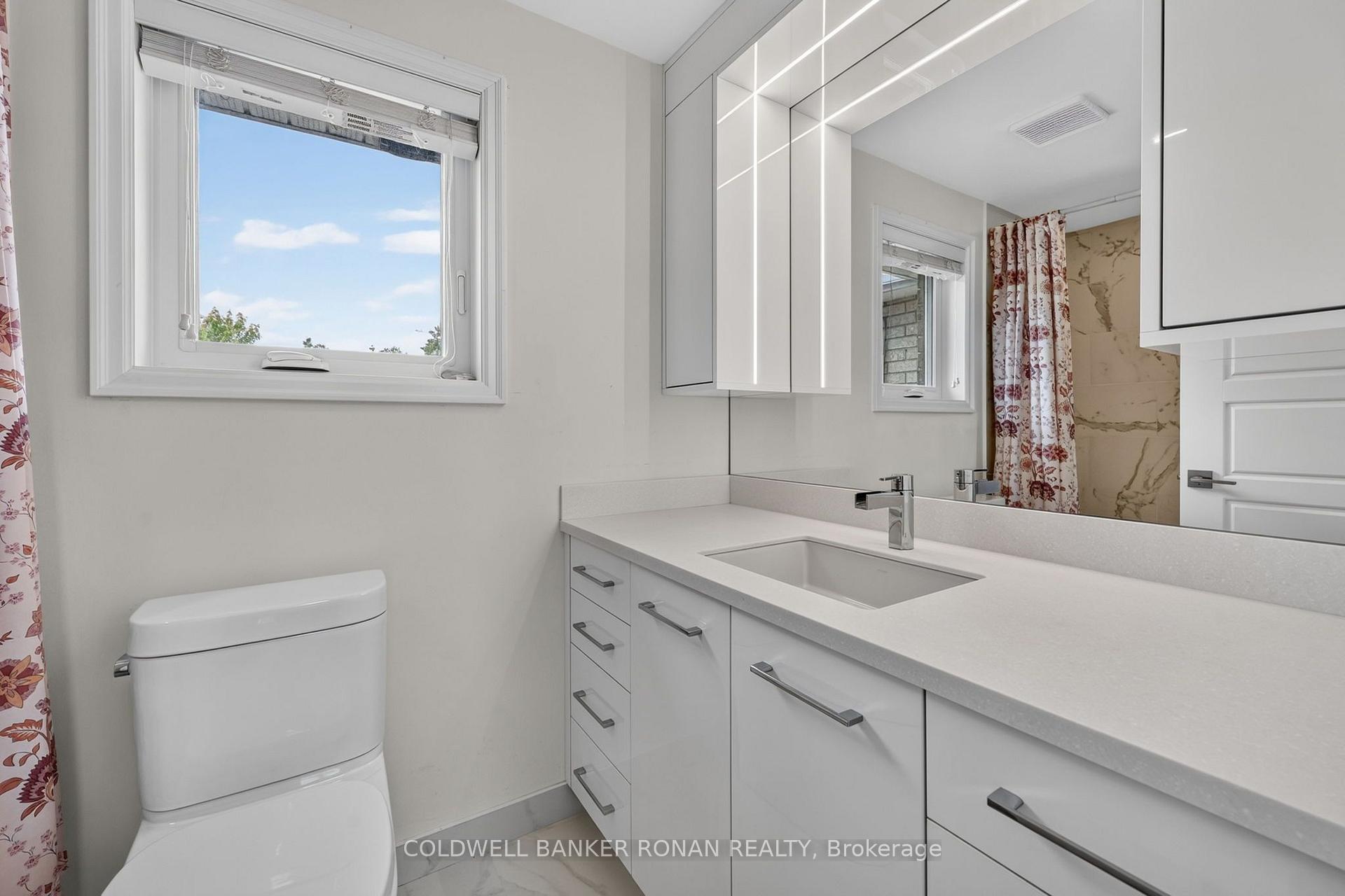 Photo 31 of 35 Farmstead Crescent, Barrie, Holly — HOMEH