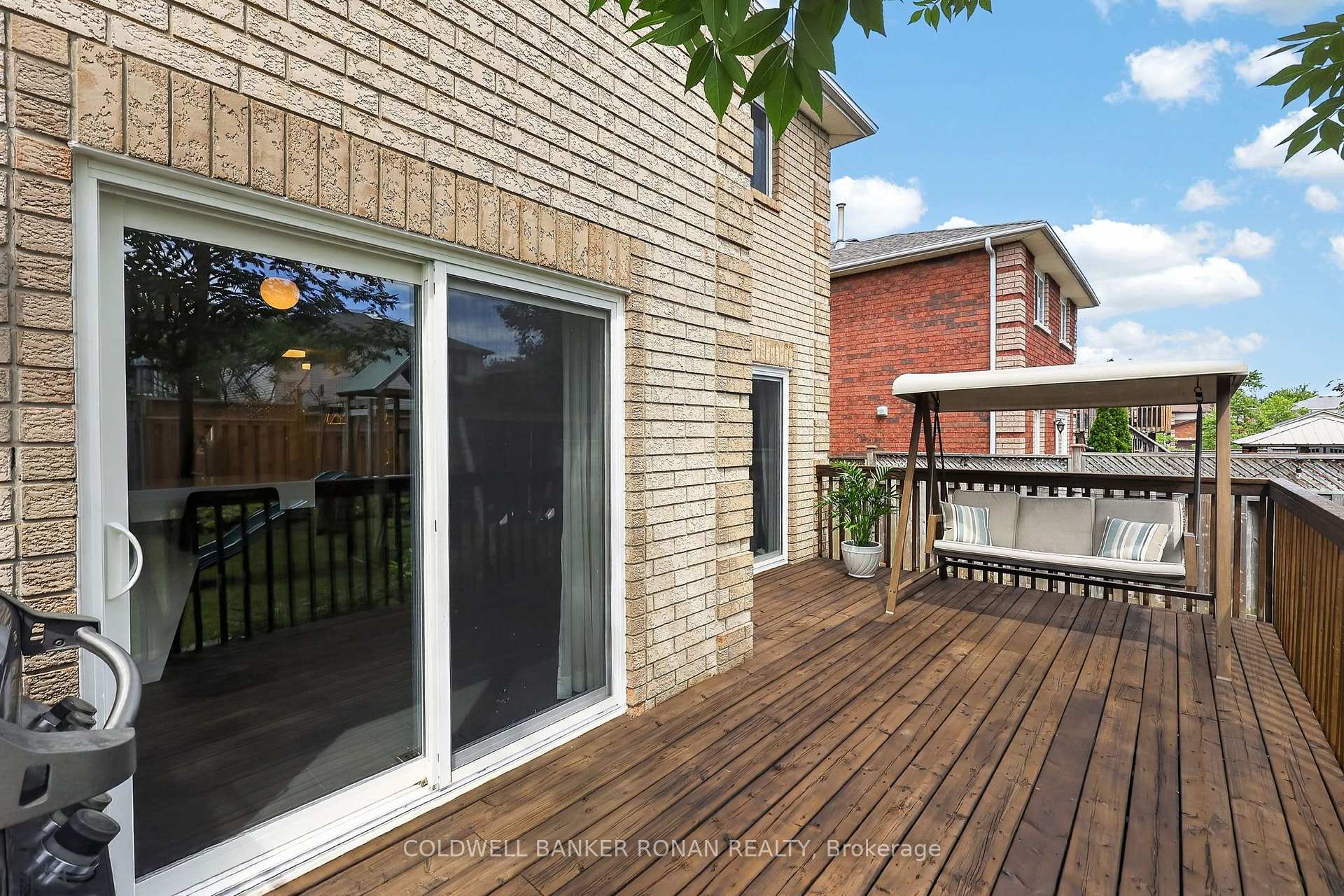 Photo 37 of 35 Farmstead Crescent, Barrie, Holly — HOMEH