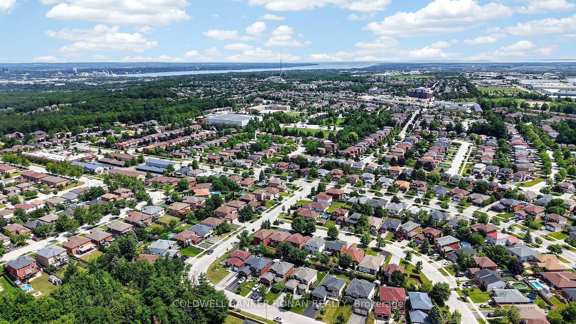 Photo 42 of 35 Farmstead Crescent, Barrie, Holly — HOMEH