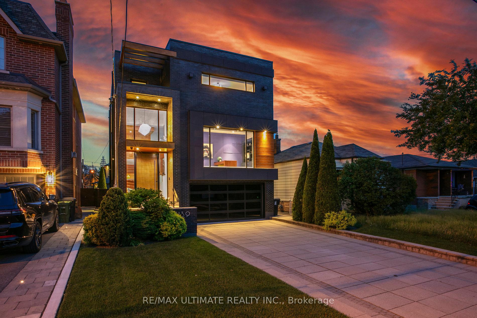 Photo of 1139 Glengrove Avenue W