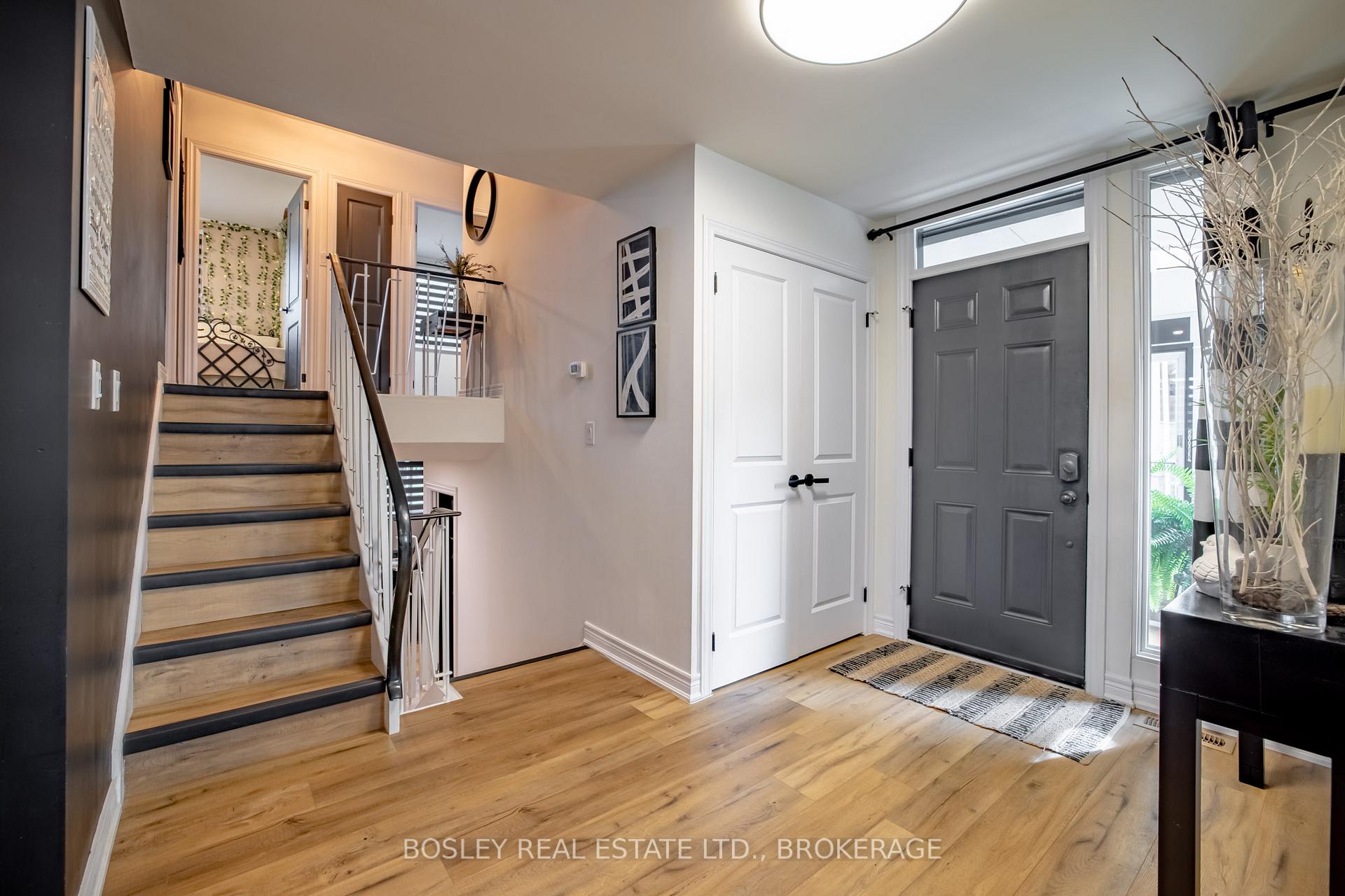 Photo 4 of 4148 Dorchester Road, Niagara Falls, Morrison — HOMEH