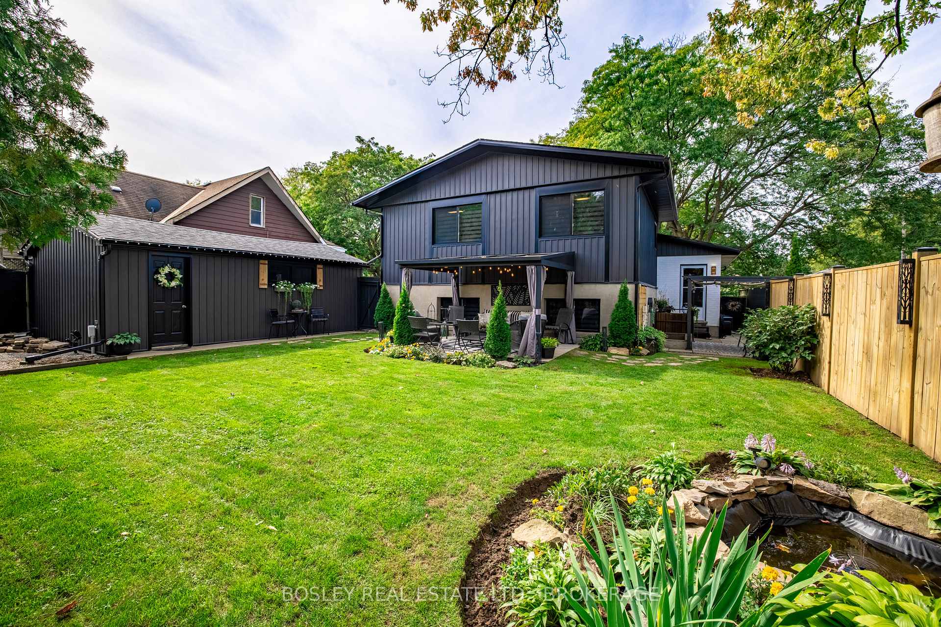 Photo 36 of 4148 Dorchester Road, Niagara Falls, Morrison — HOMEH